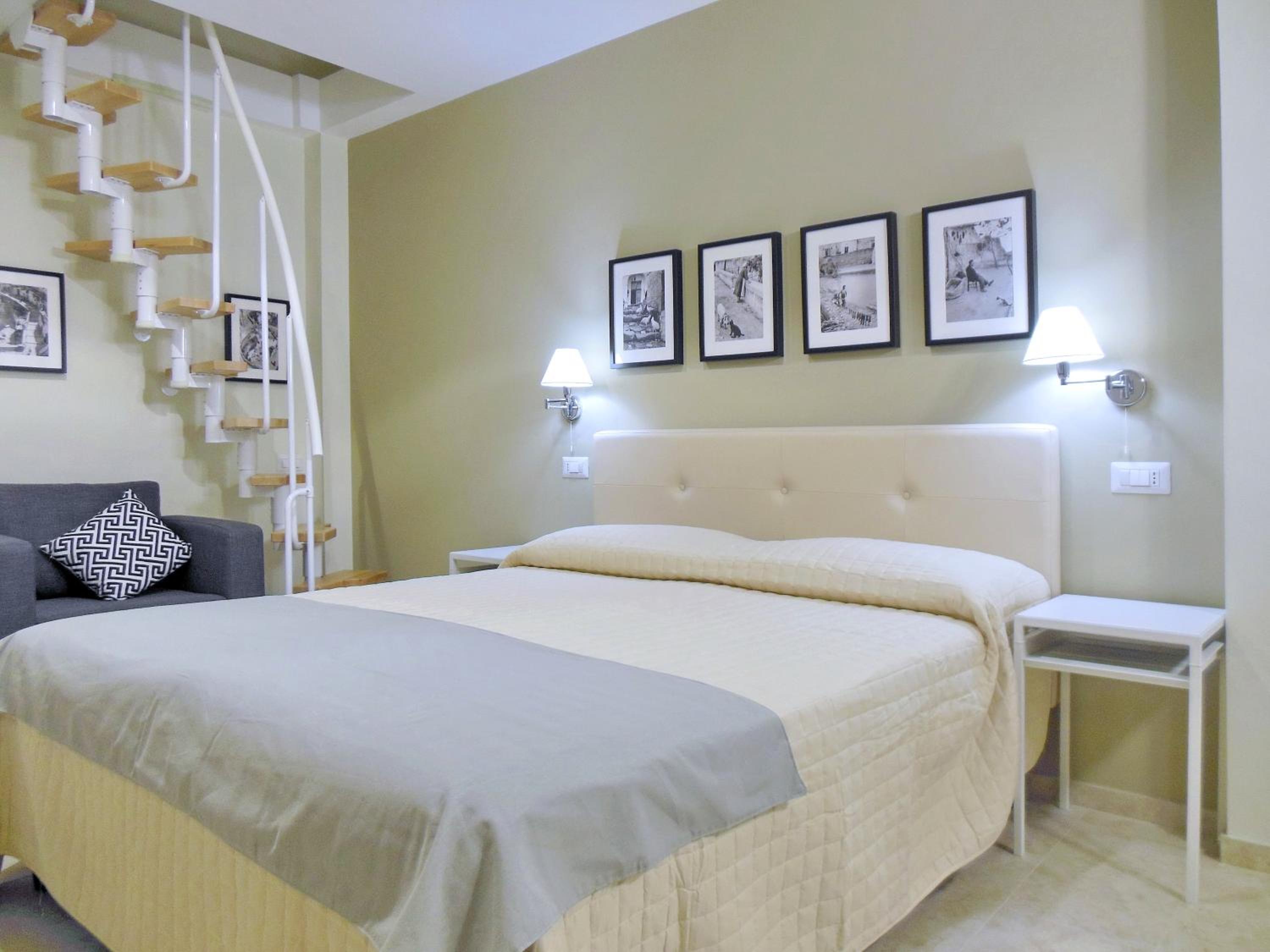 Deluxe Triple Room - Photo 5