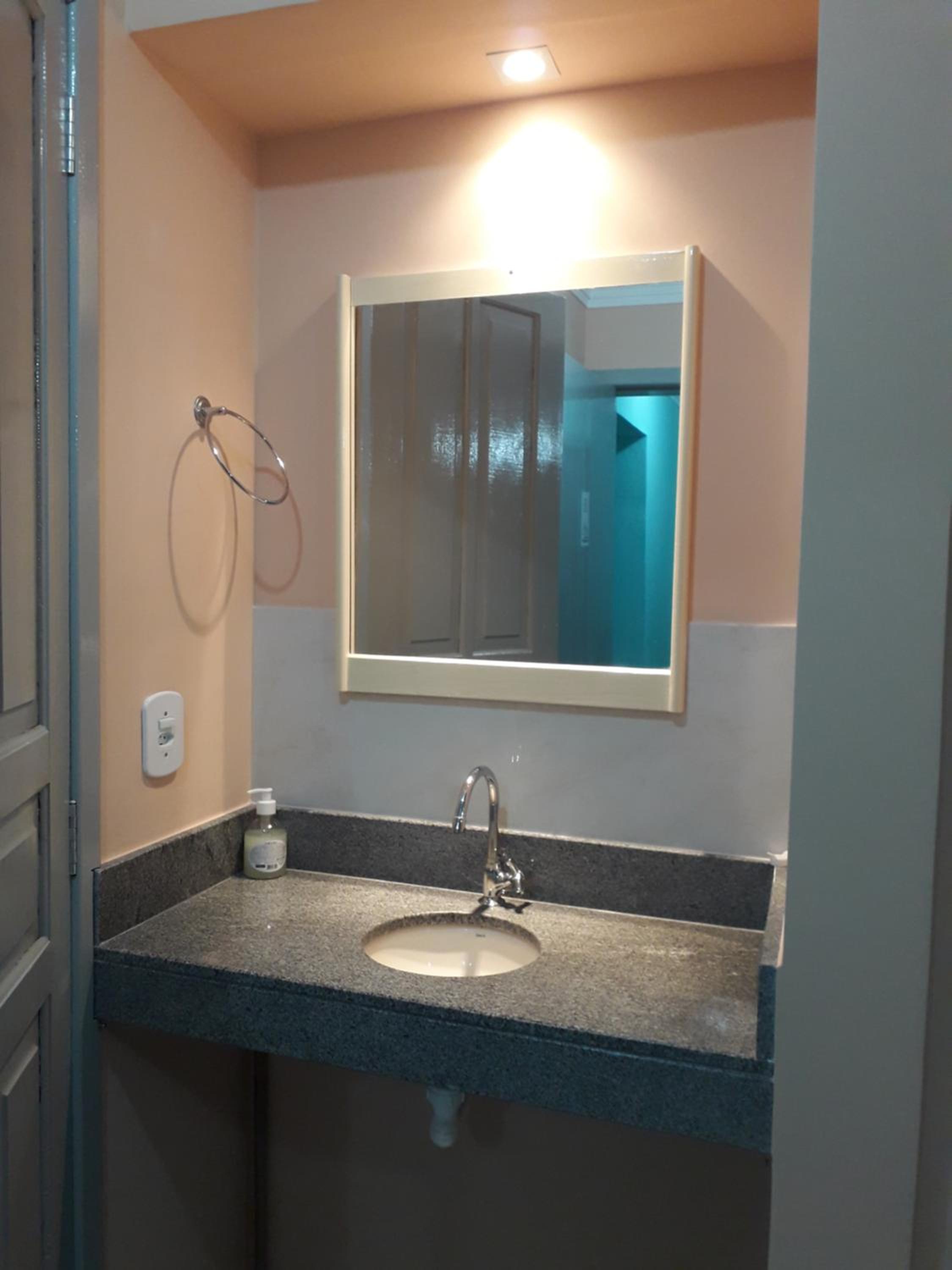 Suite with Balcony - Photo 2