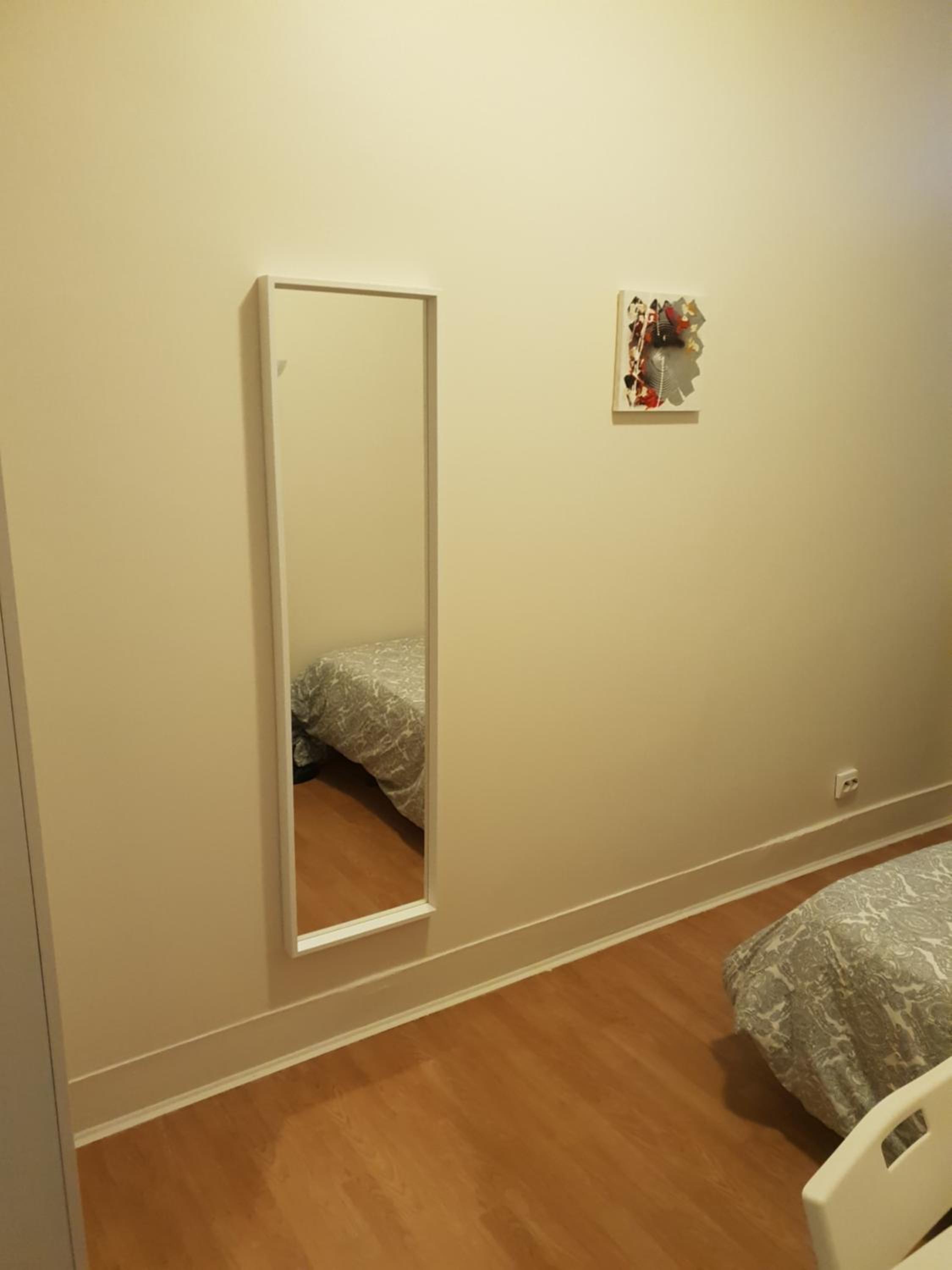 Budget Double Room - Photo 9