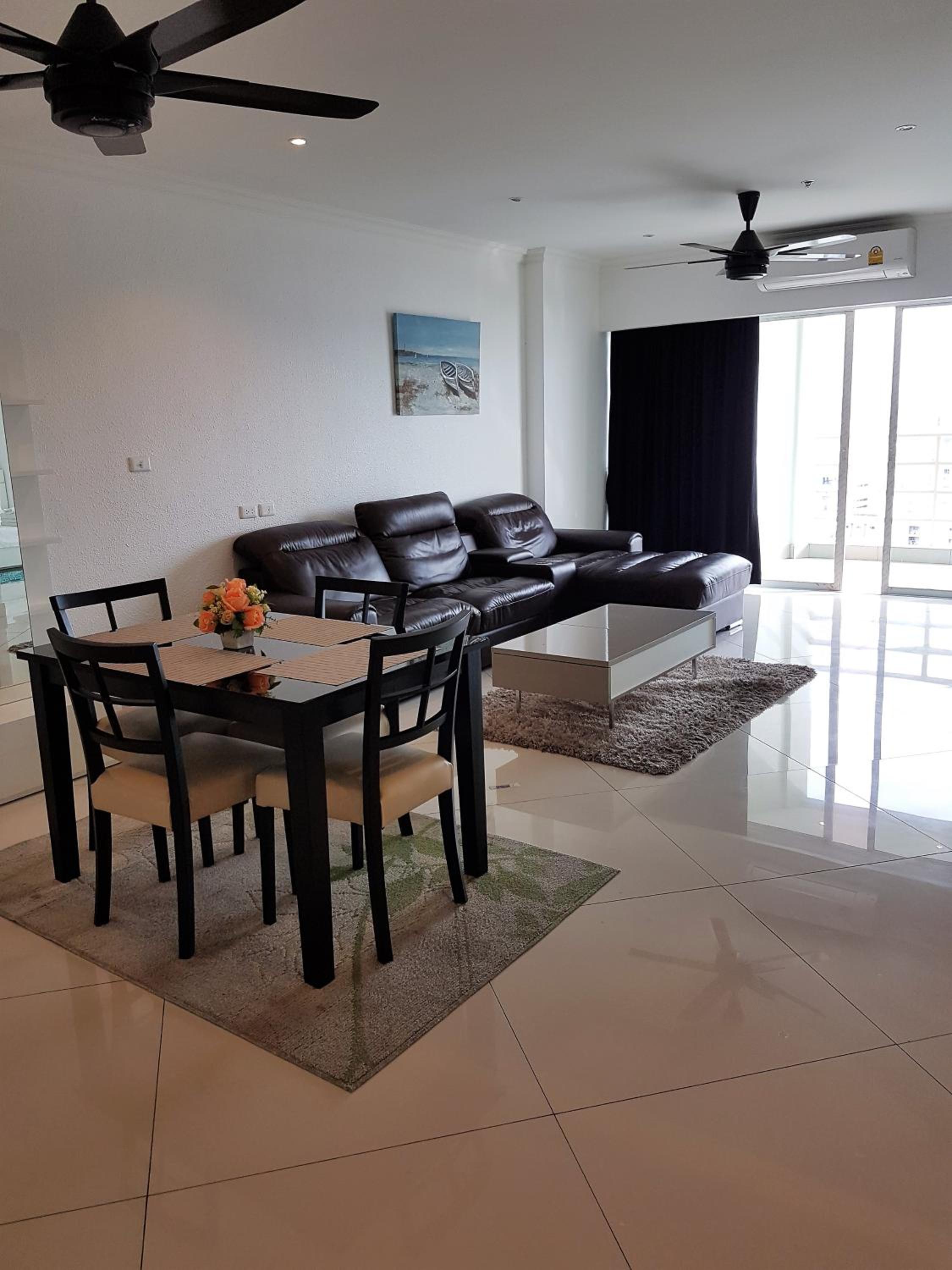 Two-Bedroom Apartment - Photo 6