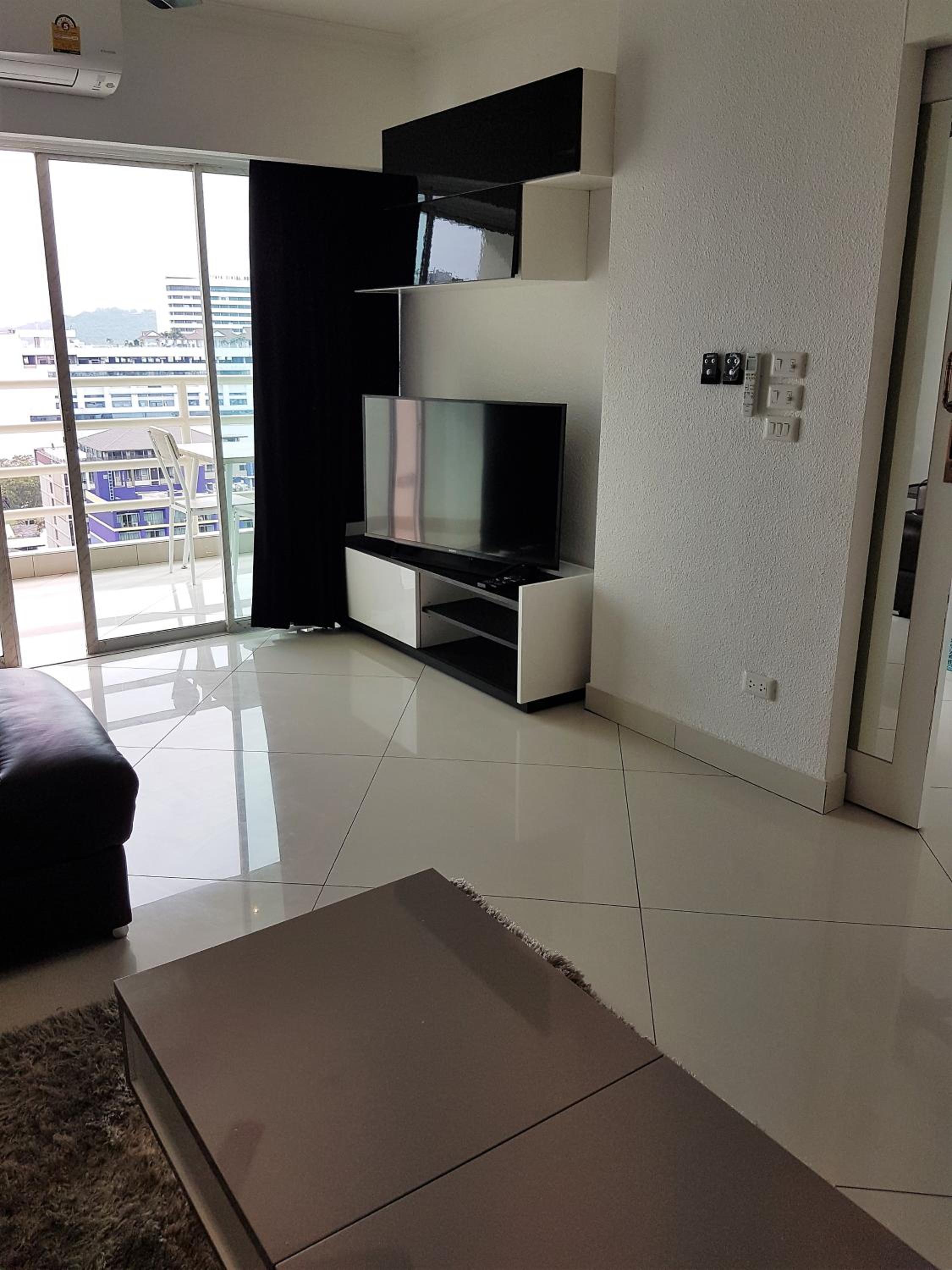 Two-Bedroom Apartment - Photo 5