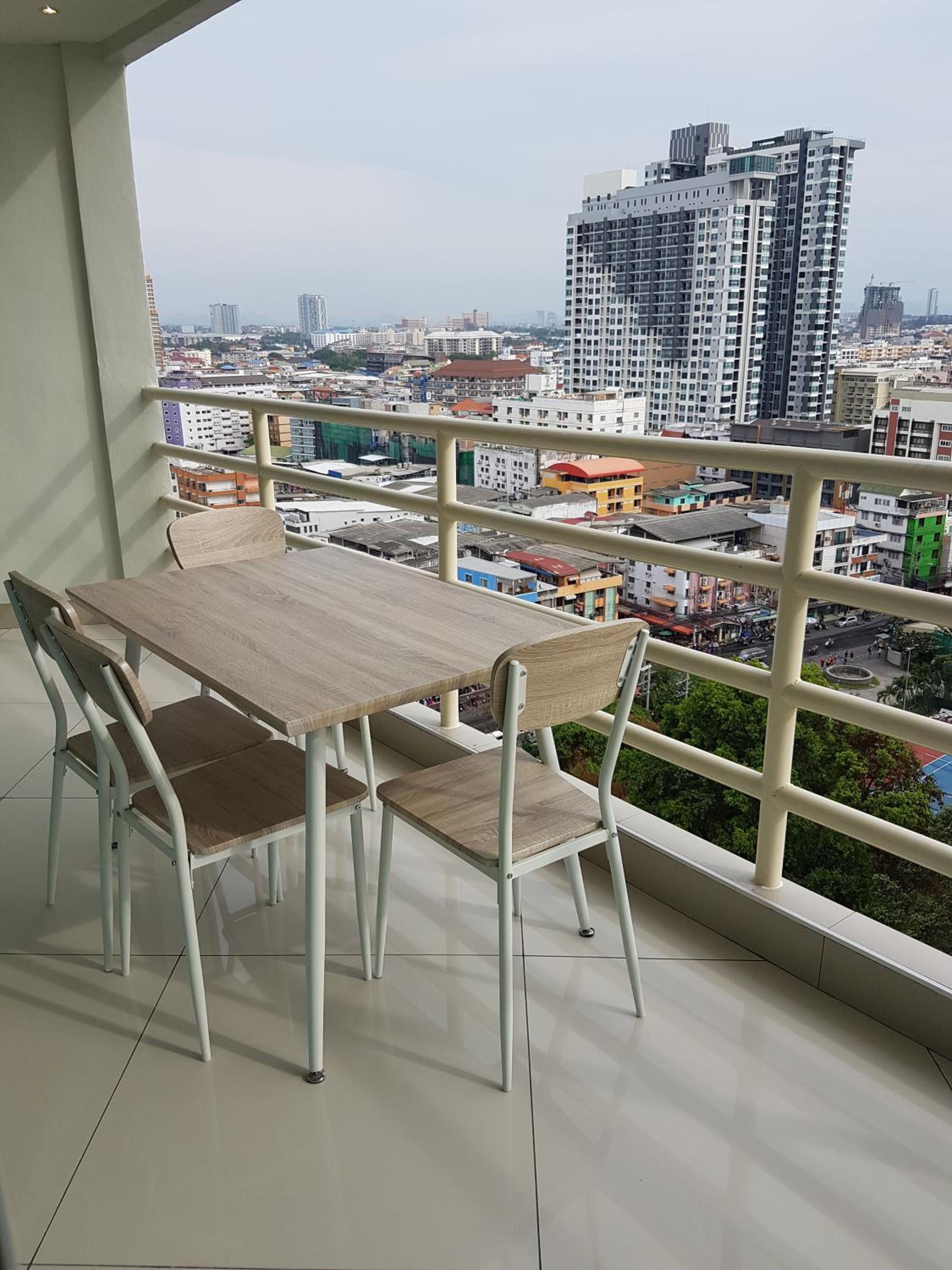 Two-Bedroom Apartment - Photo 4