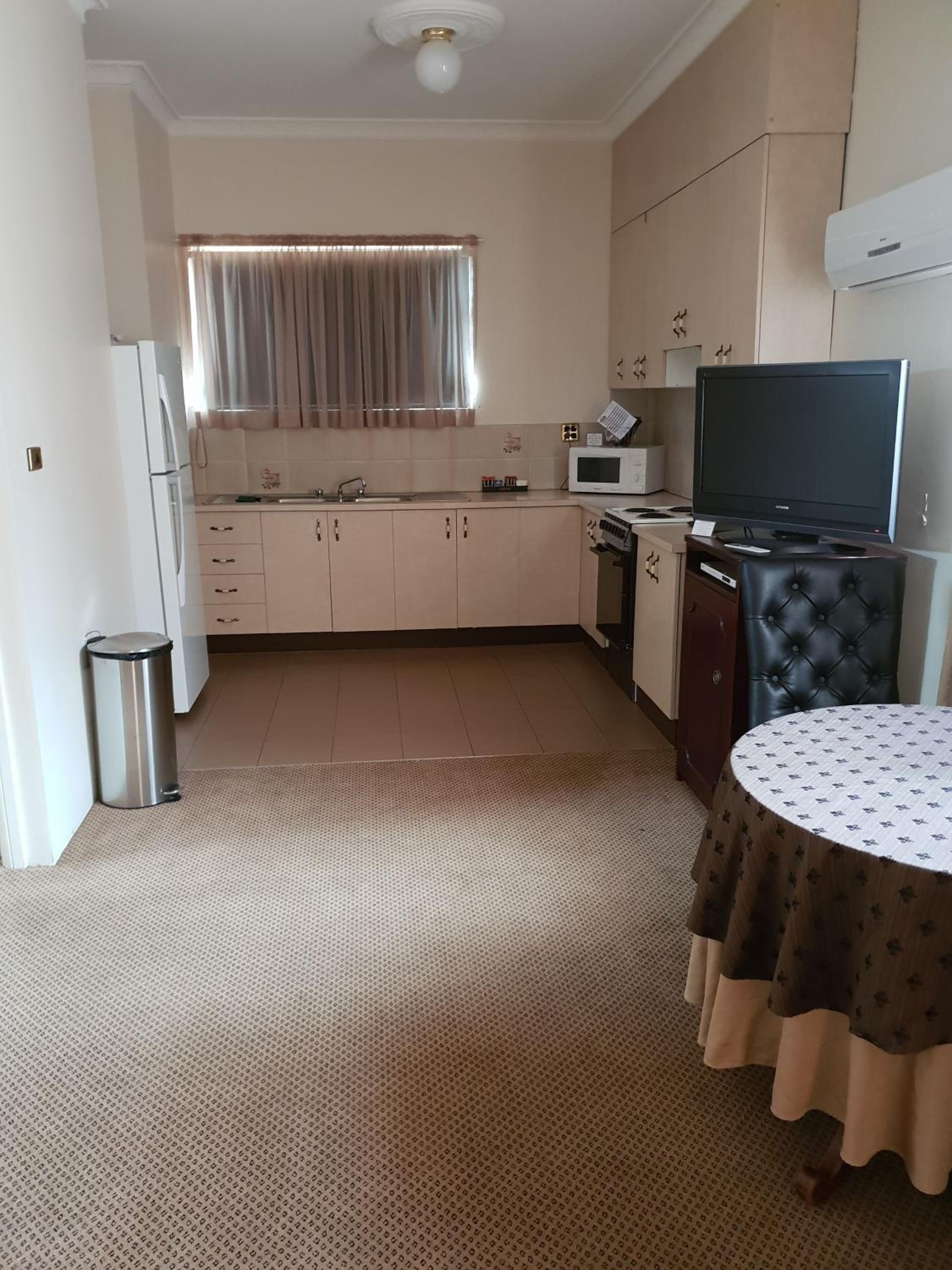 Family Apartment (2 Adults + 2 Children/ upstairs unit) photo 2