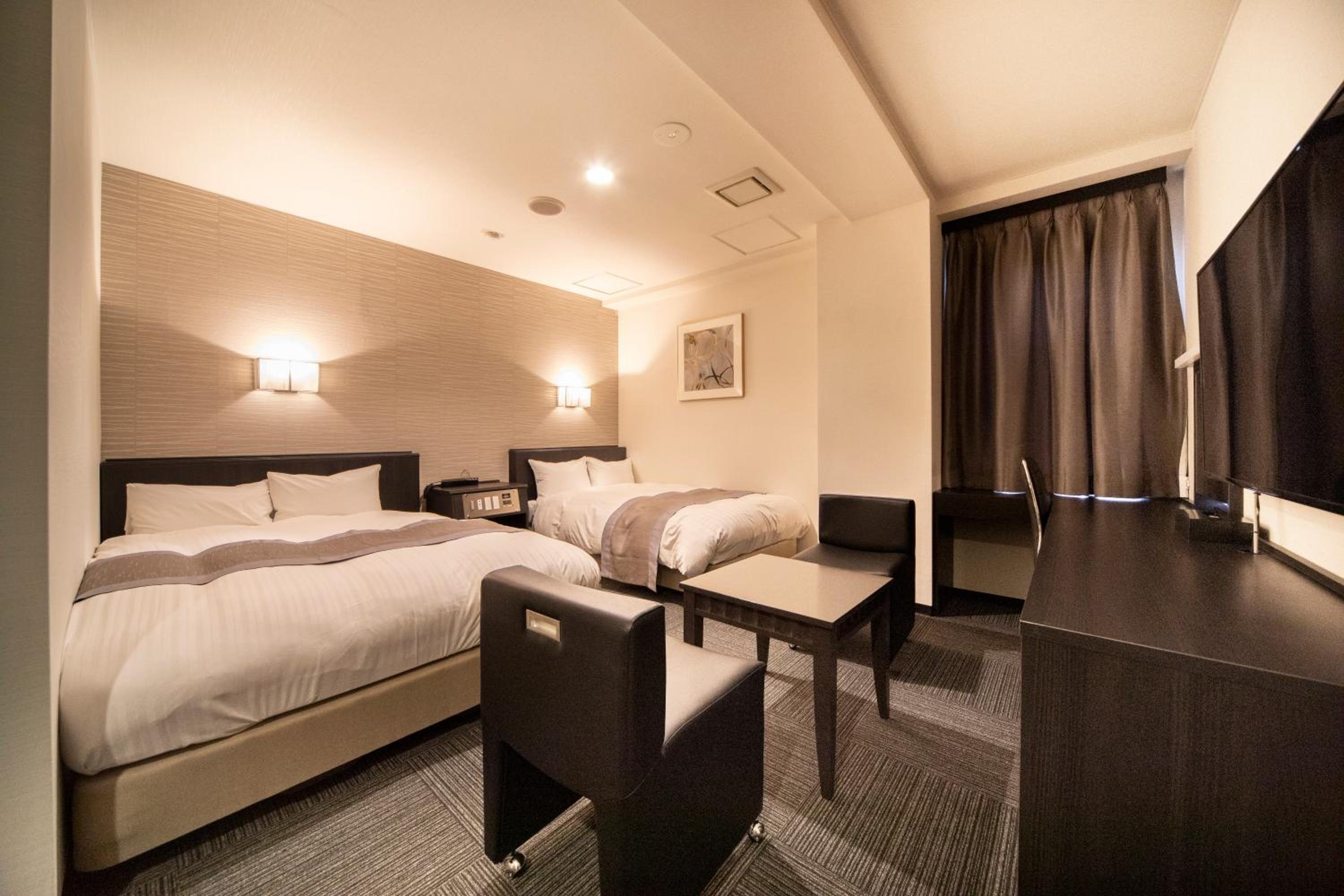 Deluxe Twin Room - Smoking photo 1