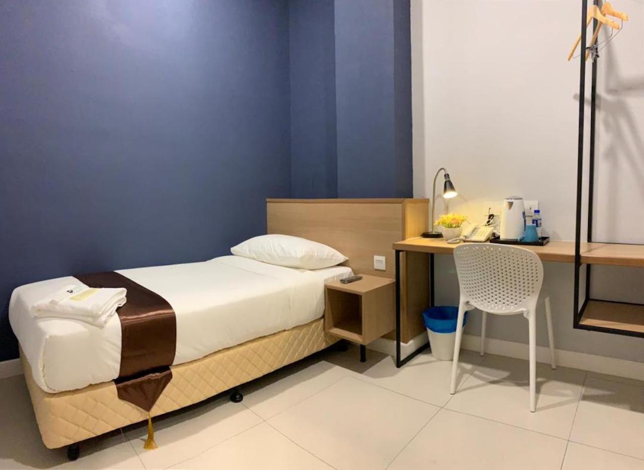 Single Room - Photo 2