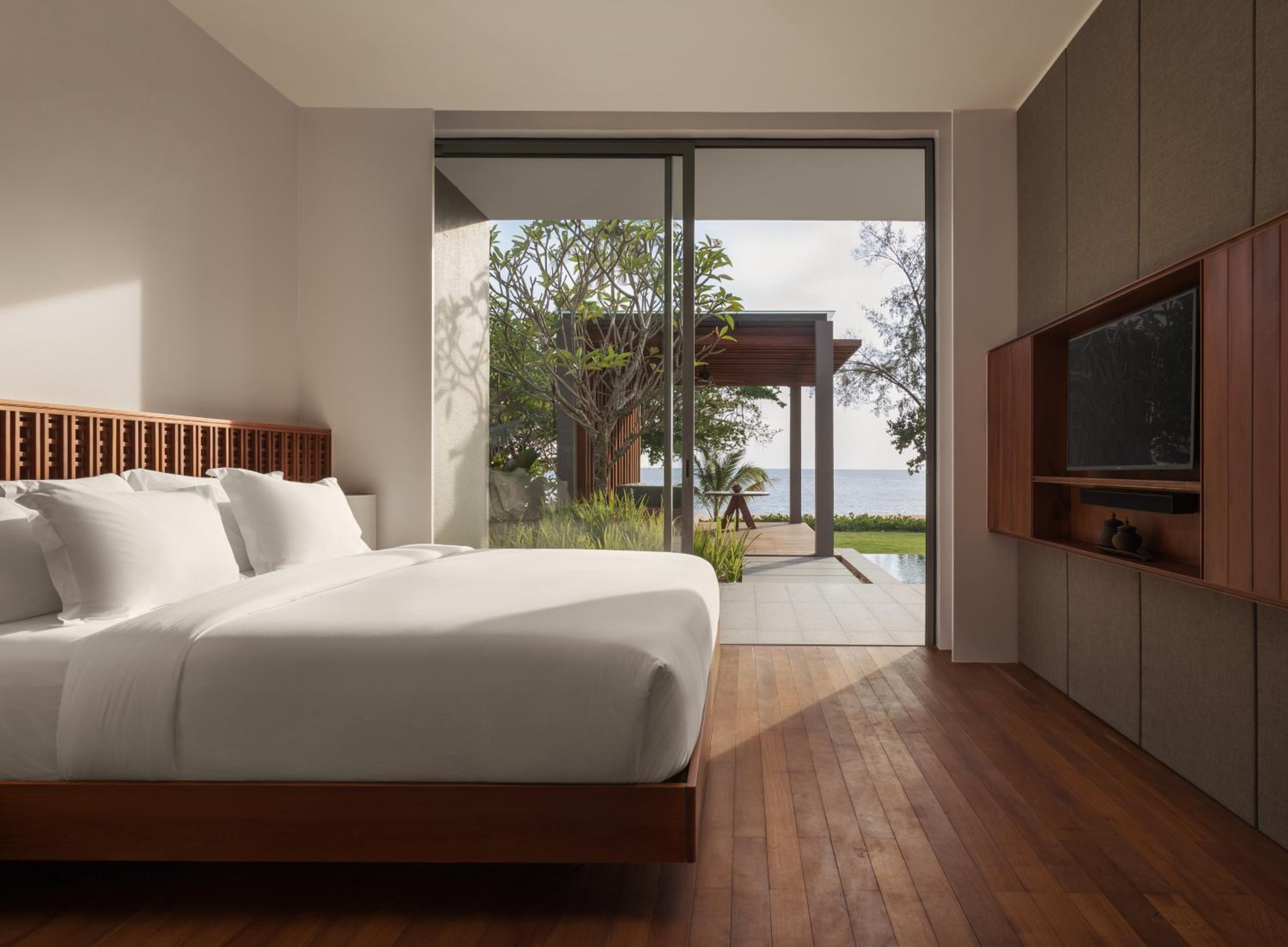 2 Bedrooms Beach Pool Villa photo 1