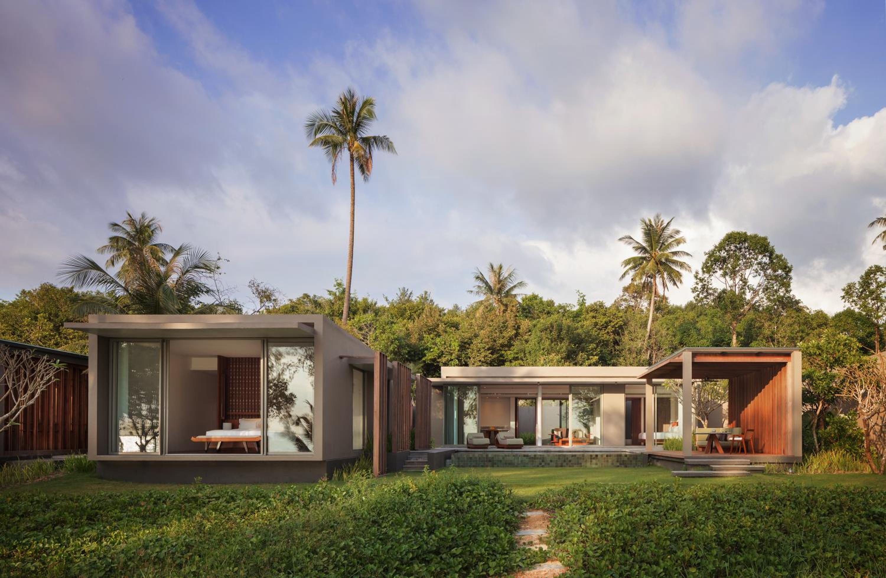2 Bedrooms Beach Pool Villa photo 2