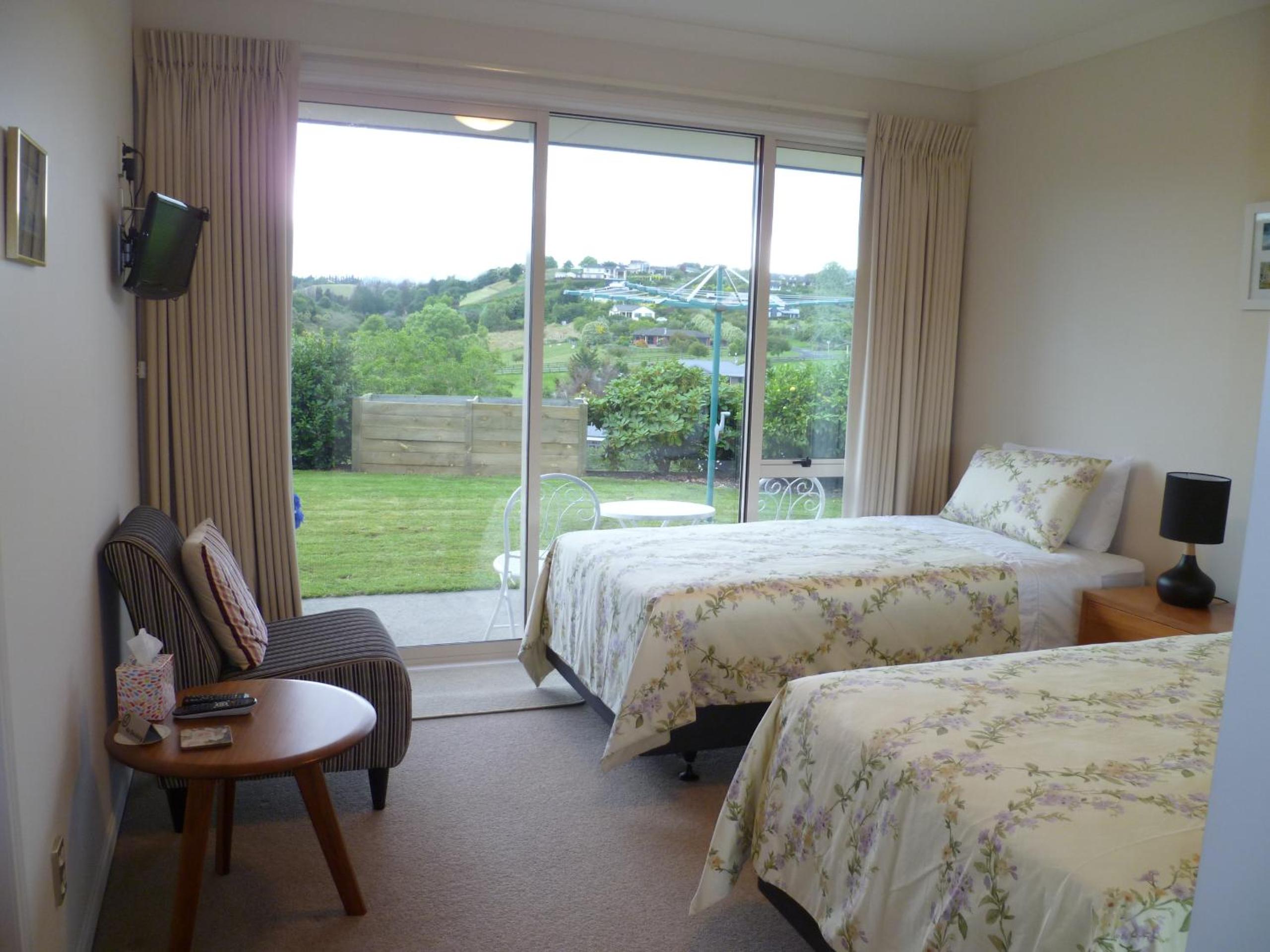 Deluxe King or Twin Room with Garden View photo 1