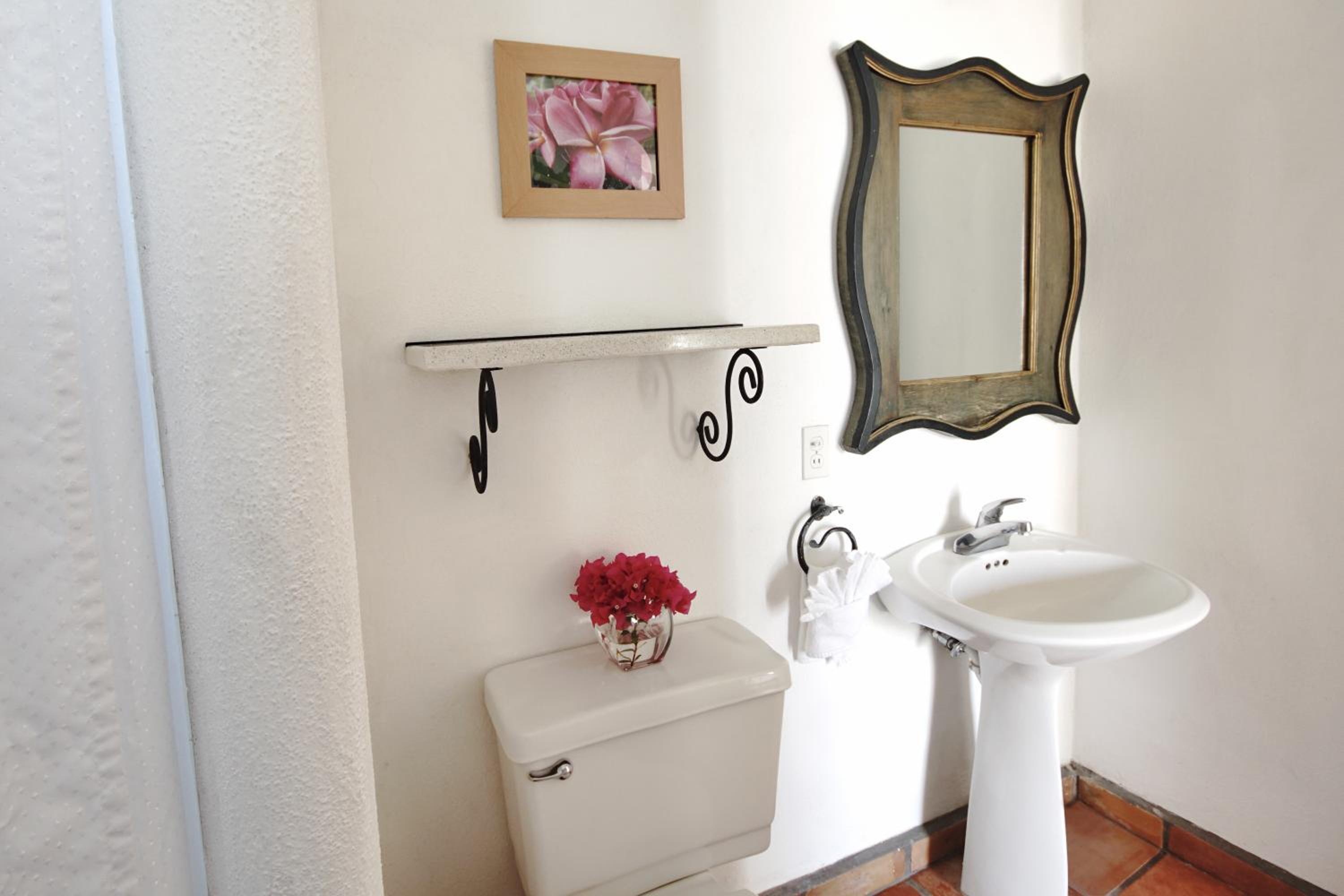Standard Room - Photo 22