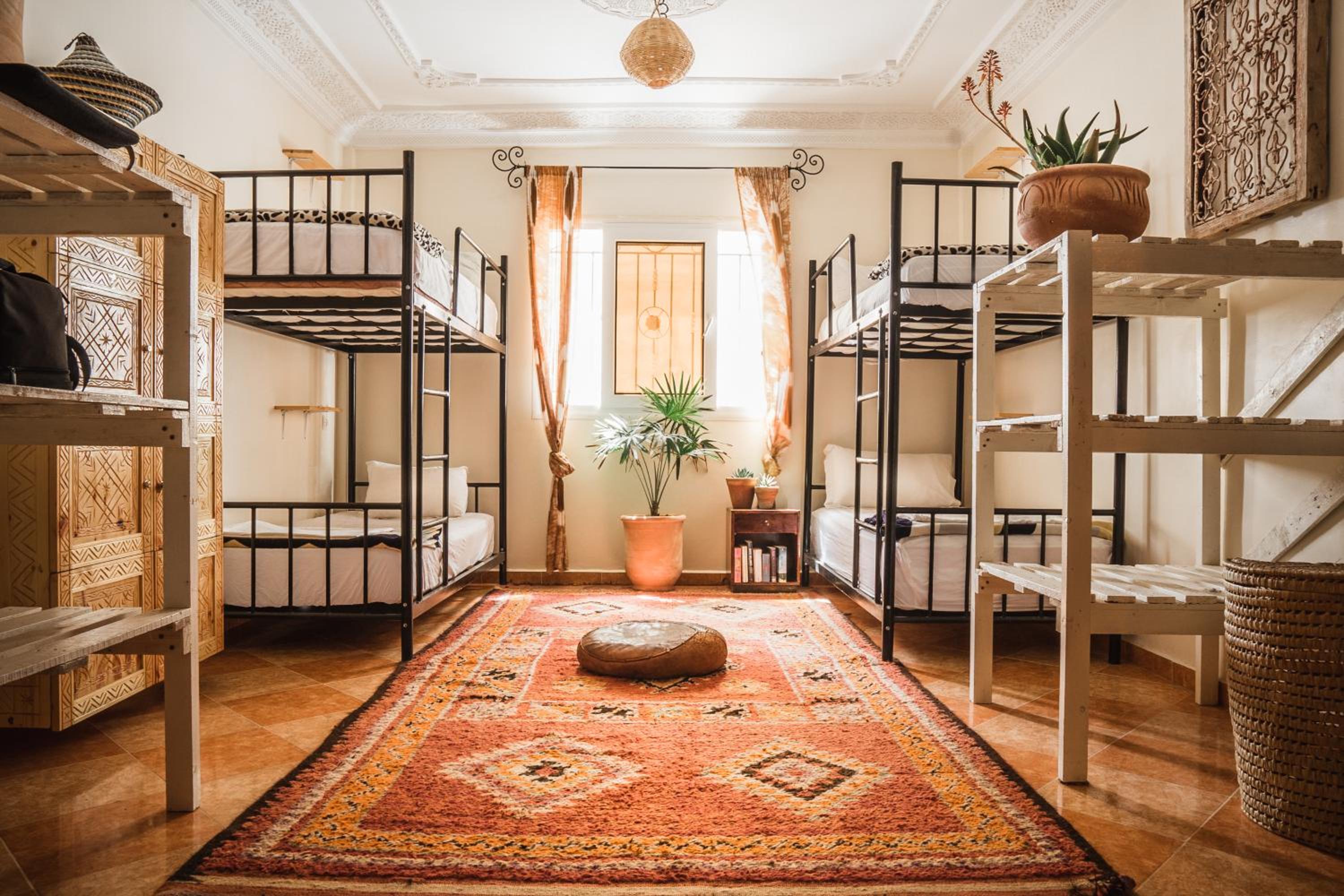 Bed in 8-Bed Mixed Dormitory Room photo 2