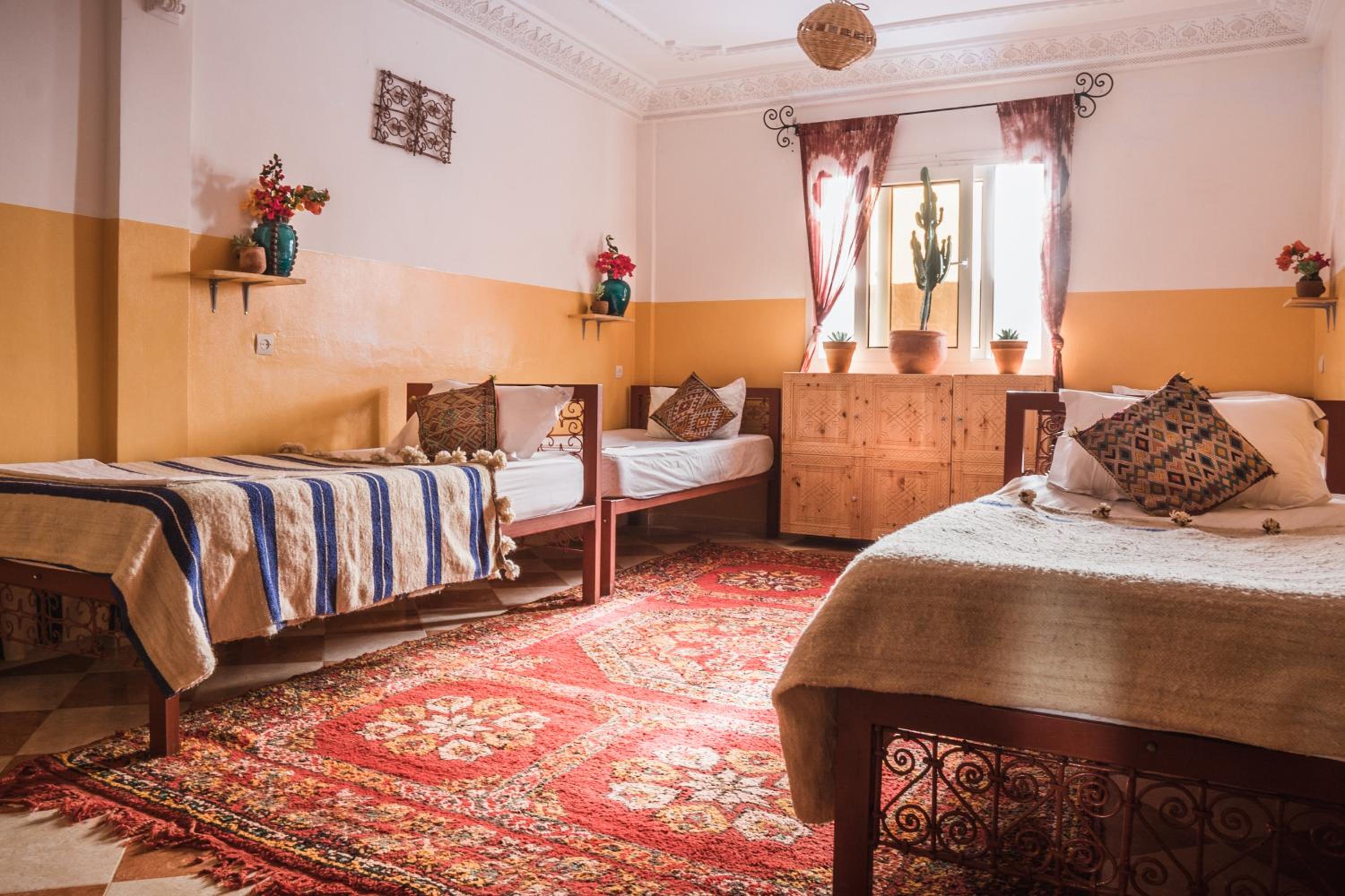Single Bed in 6-Bed Dormitory Room photo 3