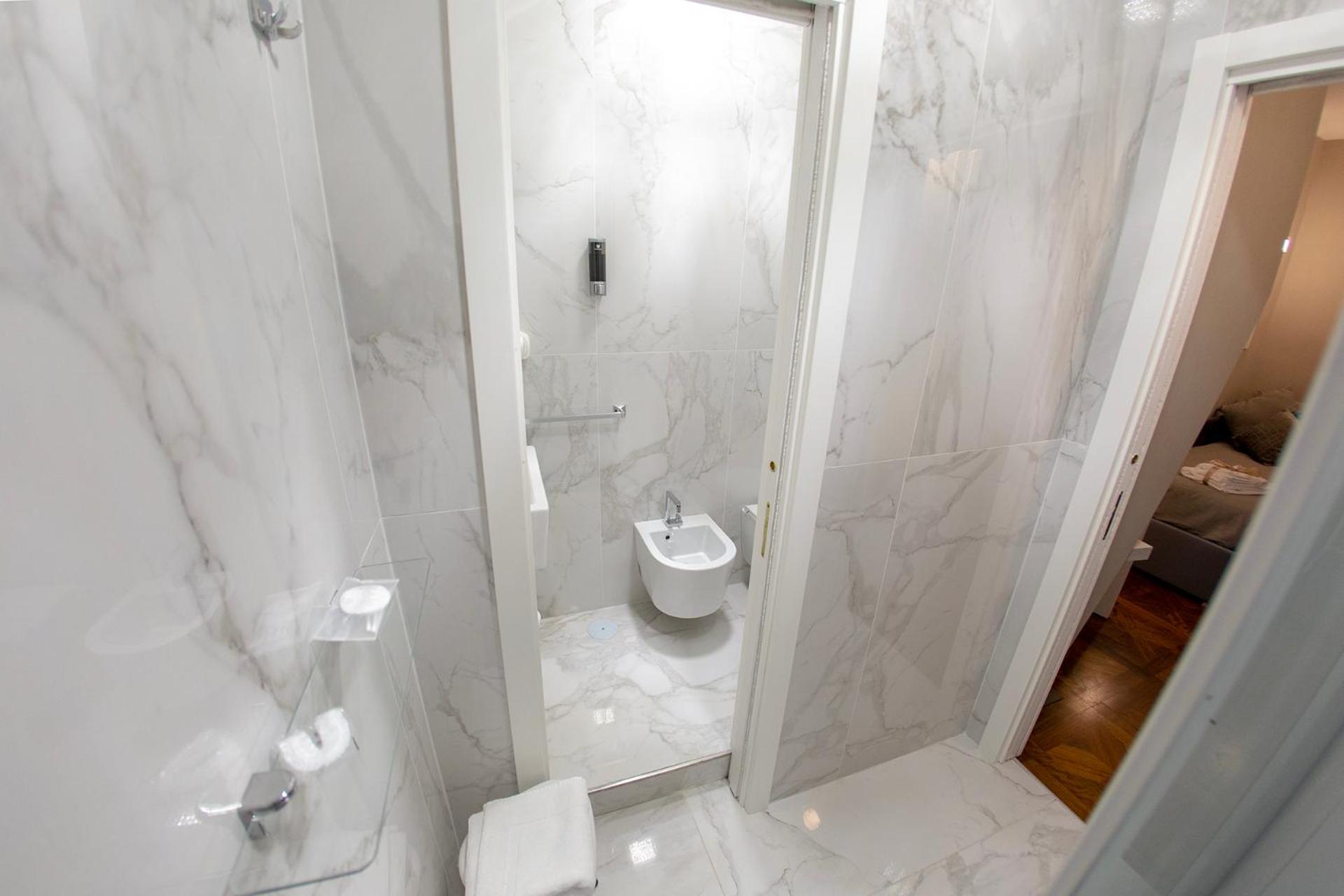 Budget Single Room photo 3