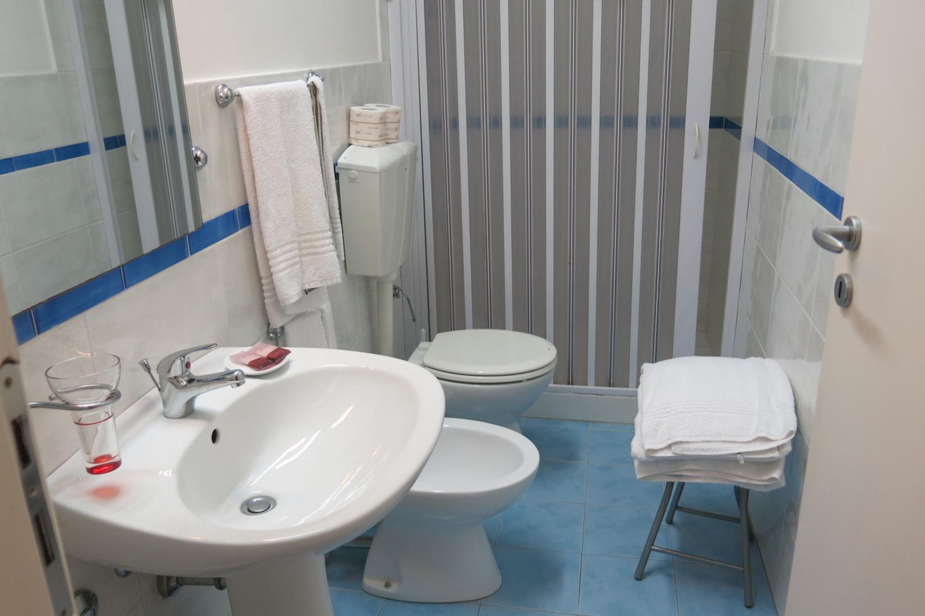 Family Suite - Photo 19