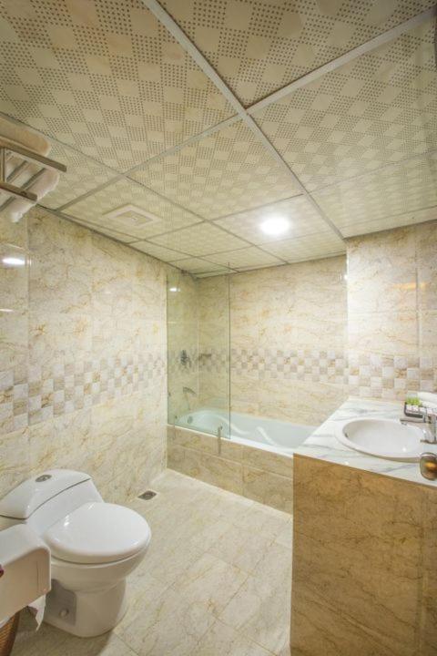 Executive Suite photo 3