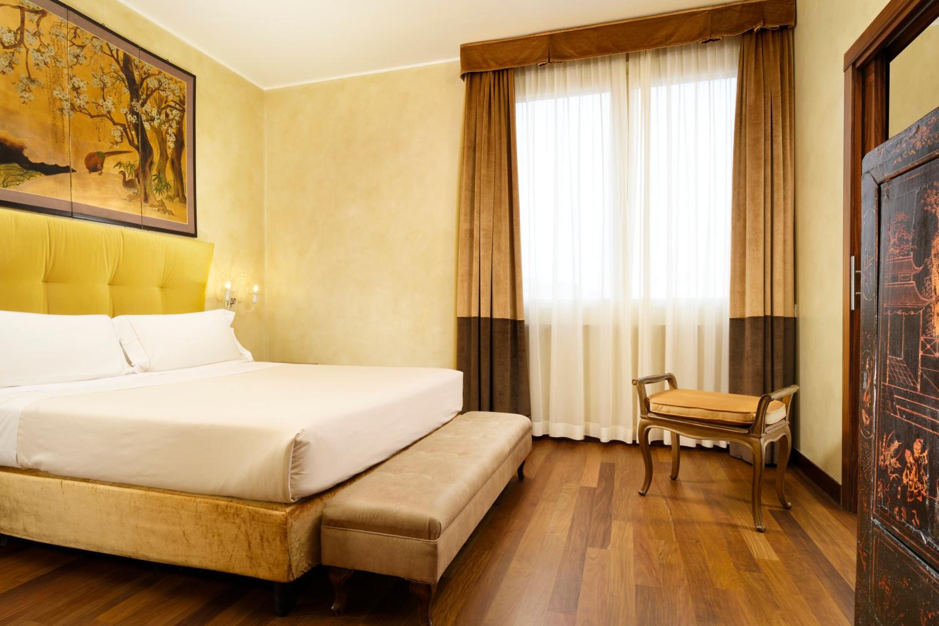 Suite with Spa Access