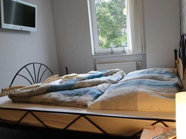 Apartment with Terrace photo 2