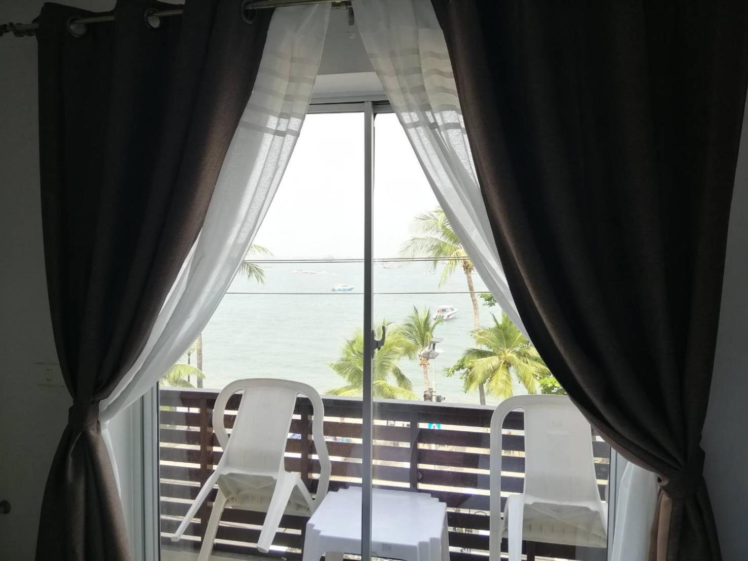 Deluxe Double Room with Balcony and Sea View