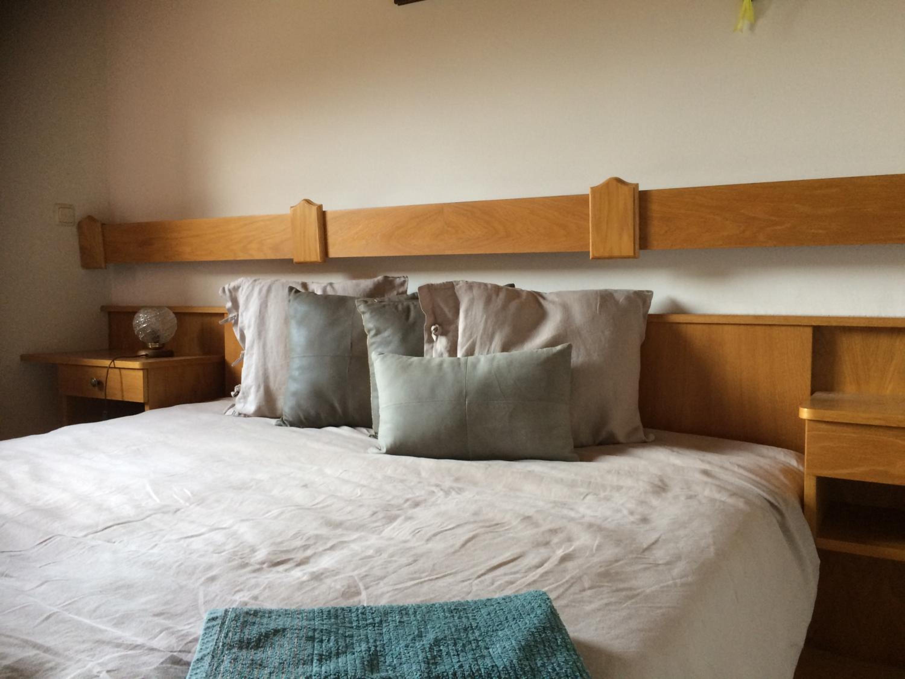 One-Bedroom Apartment - Photo 7
