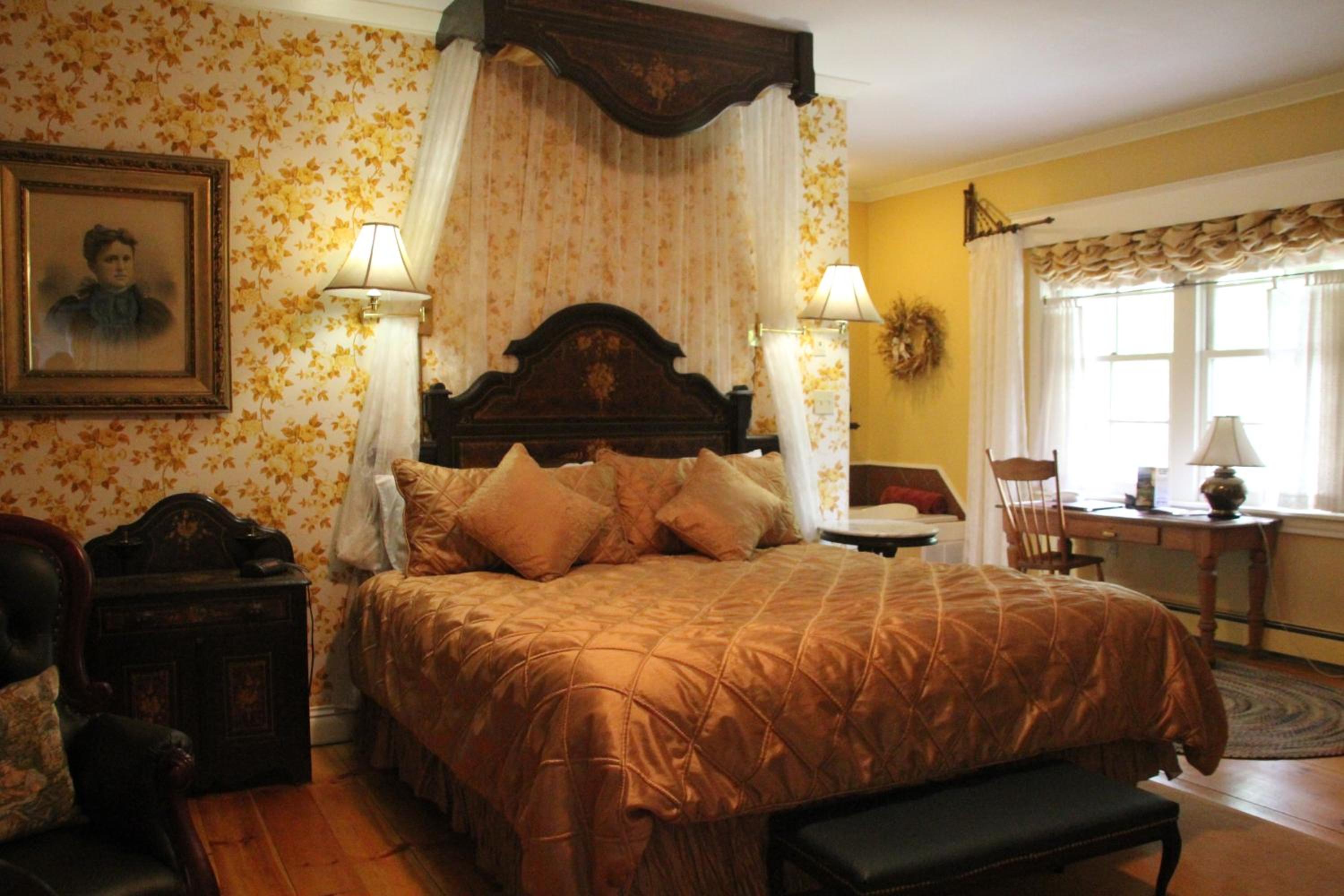 King Suite - Ground Floor photo 1