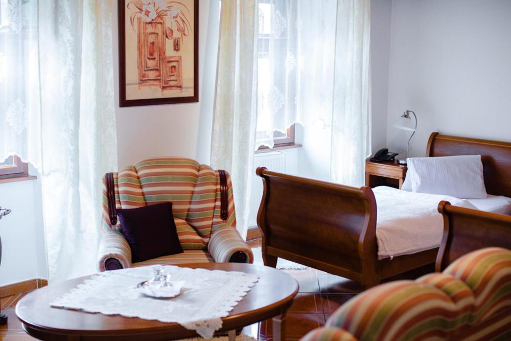 Deluxe Double or Twin Room photo 3