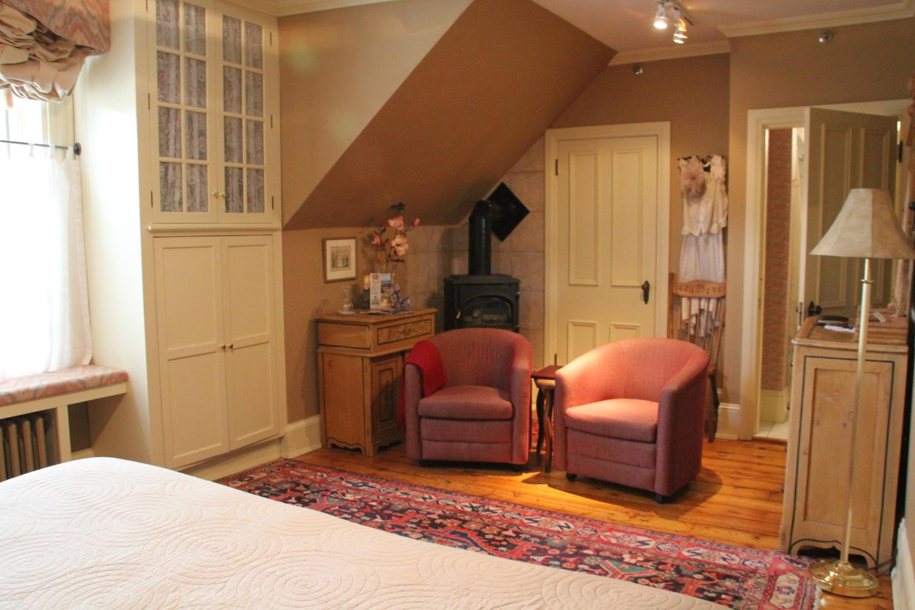 Family Room (2 Adults) - Second Floor photo 3