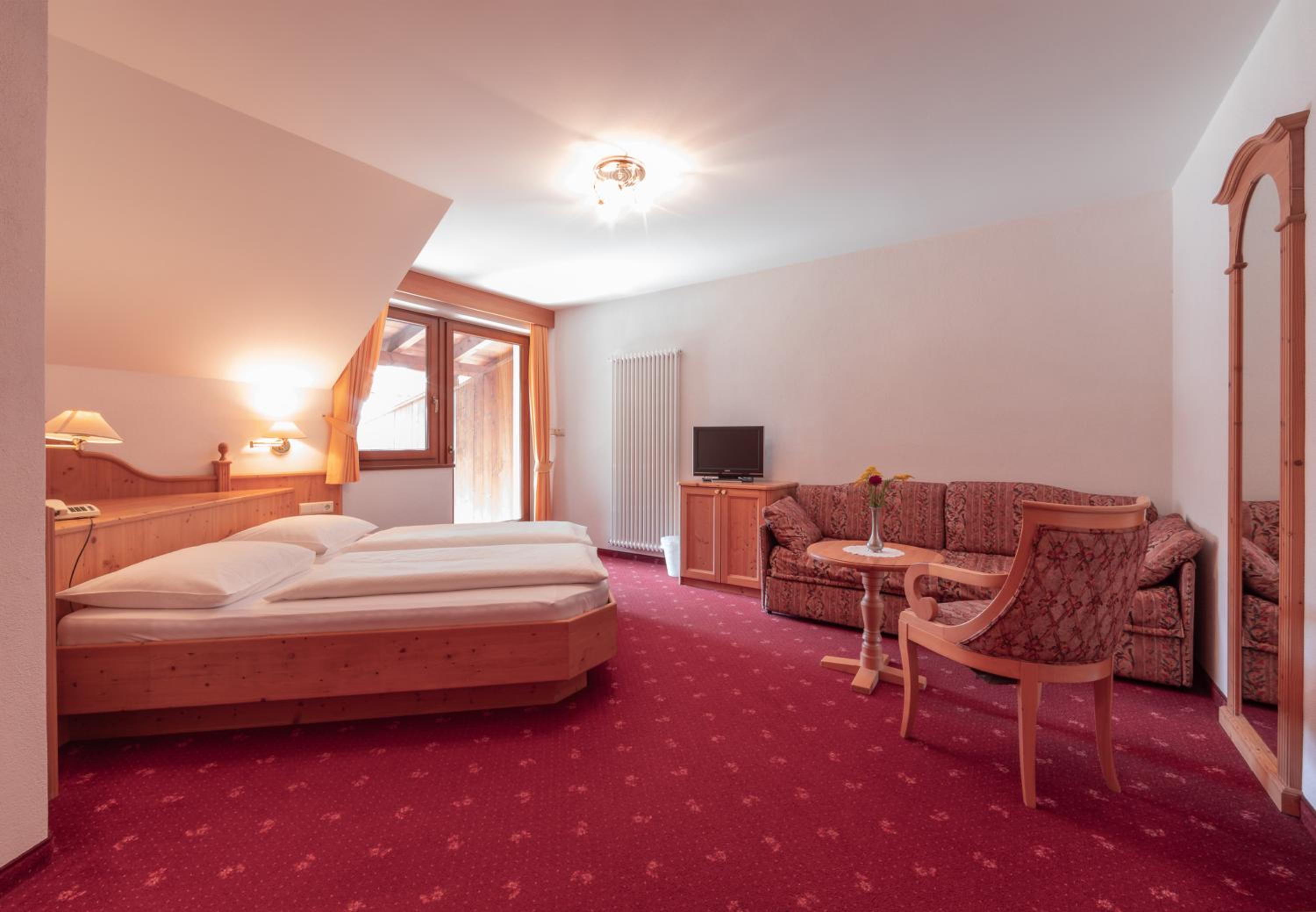 Comfort Double Room with Balcony - Photo 2