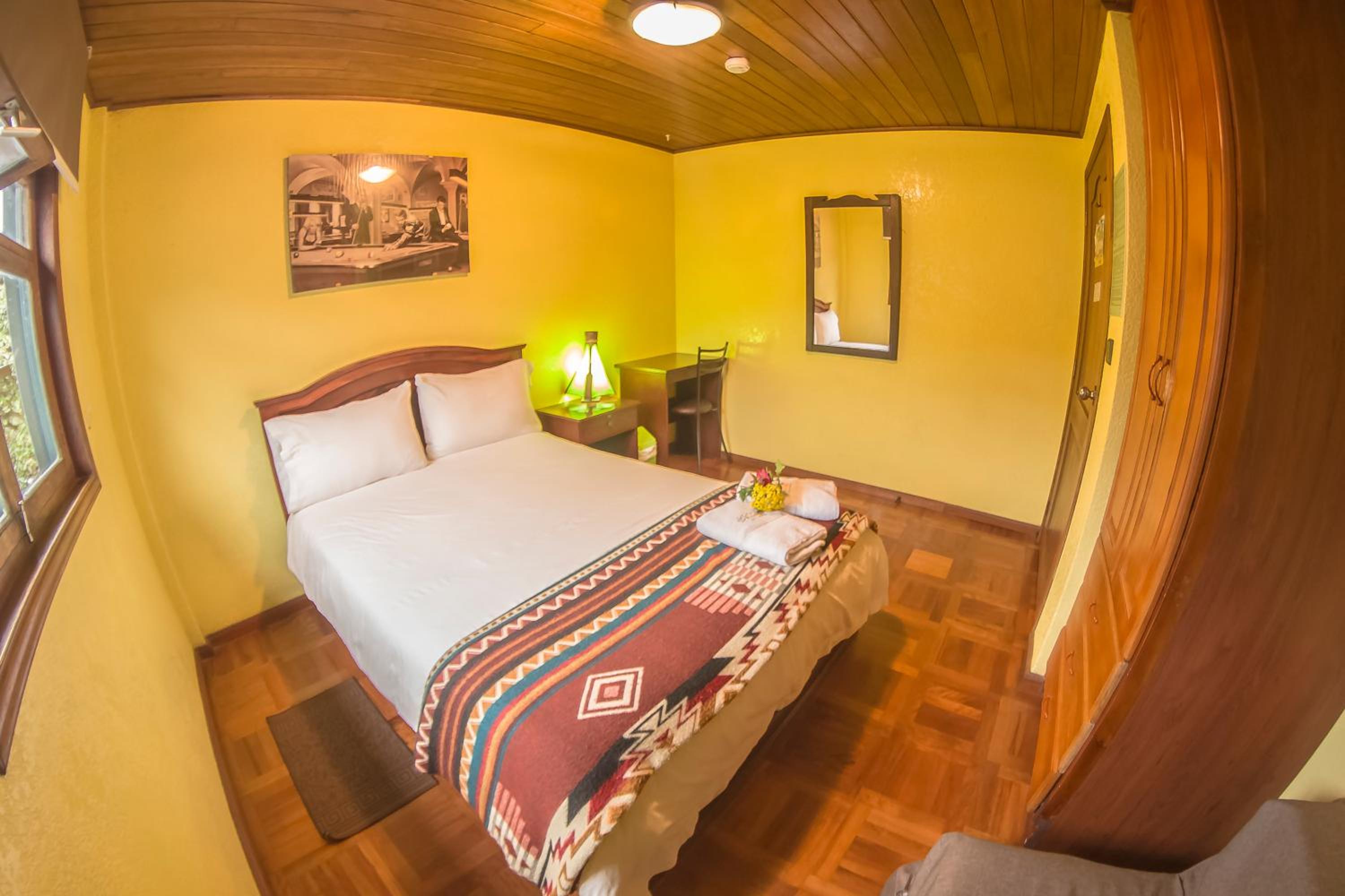 Standard Double Room with Shared Bathroom