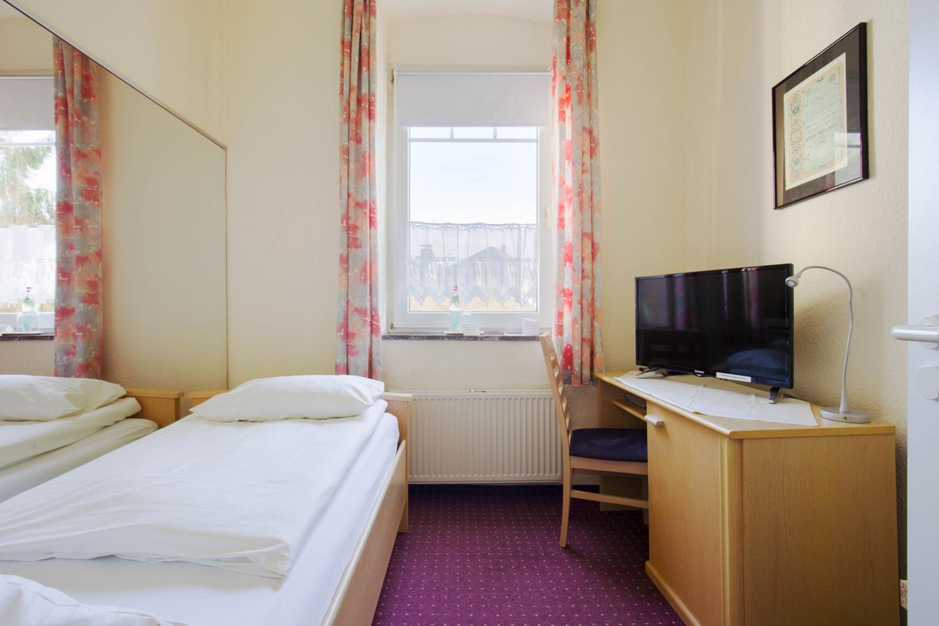 Economy Single Room photo 2