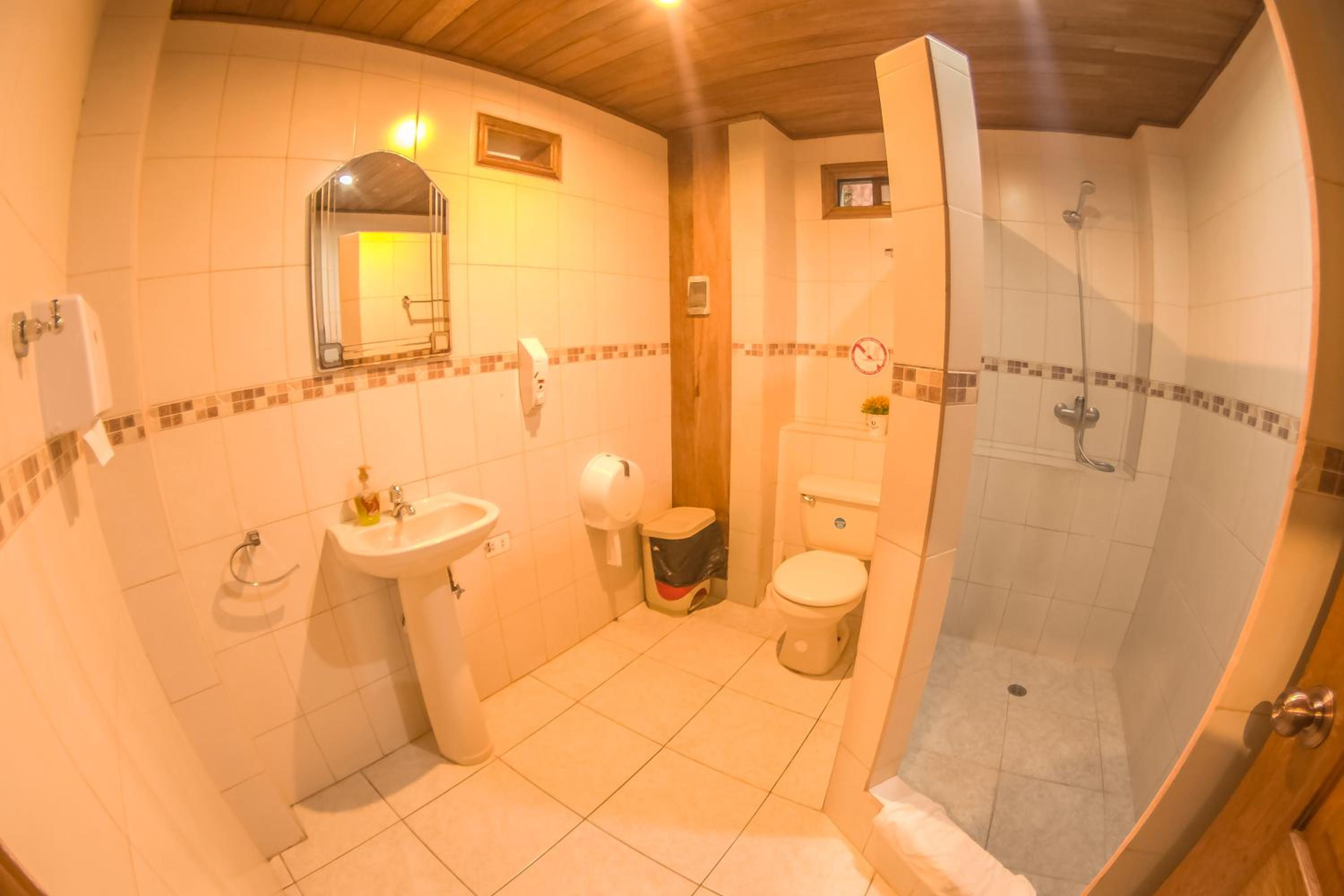 Standard Double Room with Shared Bathroom photo 2