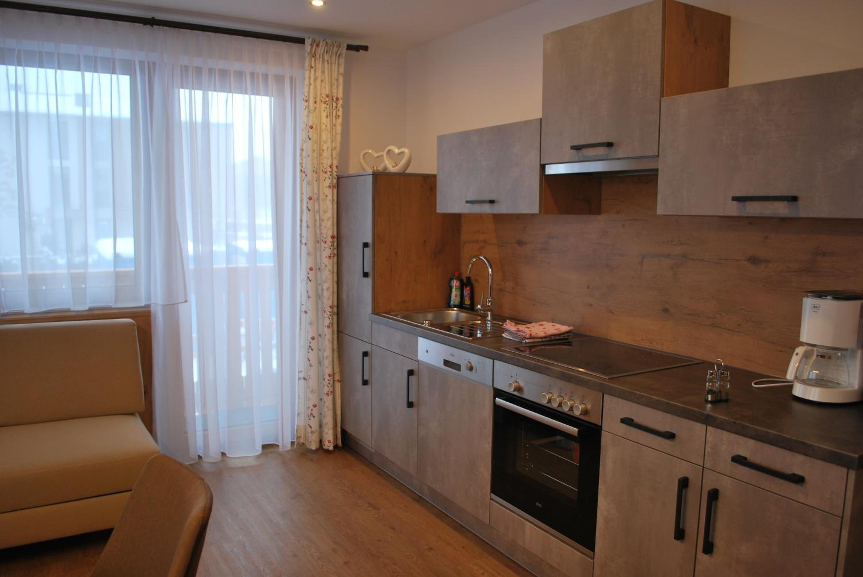 Three-Bedroom Apartment - Photo 5