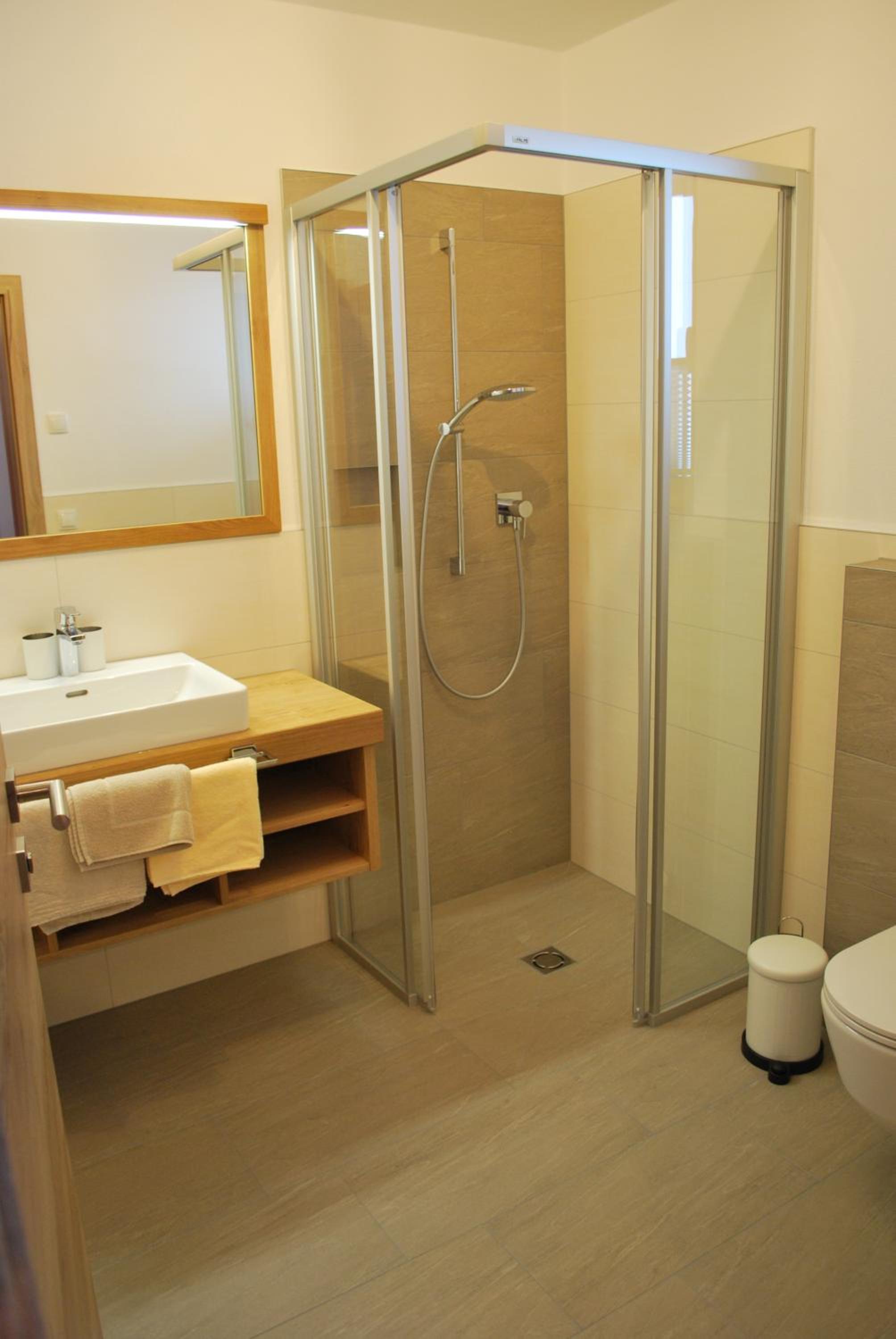 Three-Bedroom Apartment - Photo 6