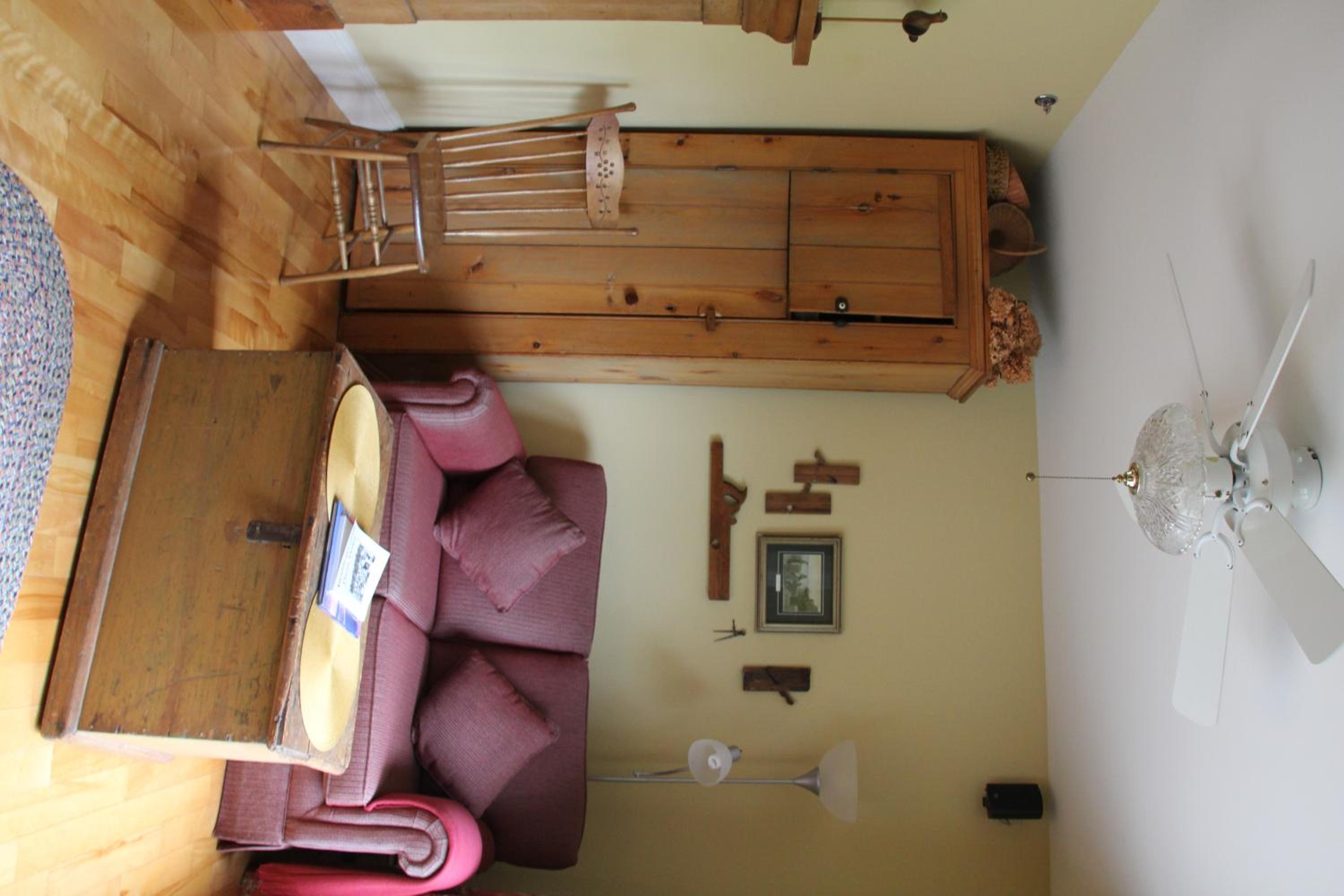 King Suite with Sofa Bed - Second Floor photo 3
