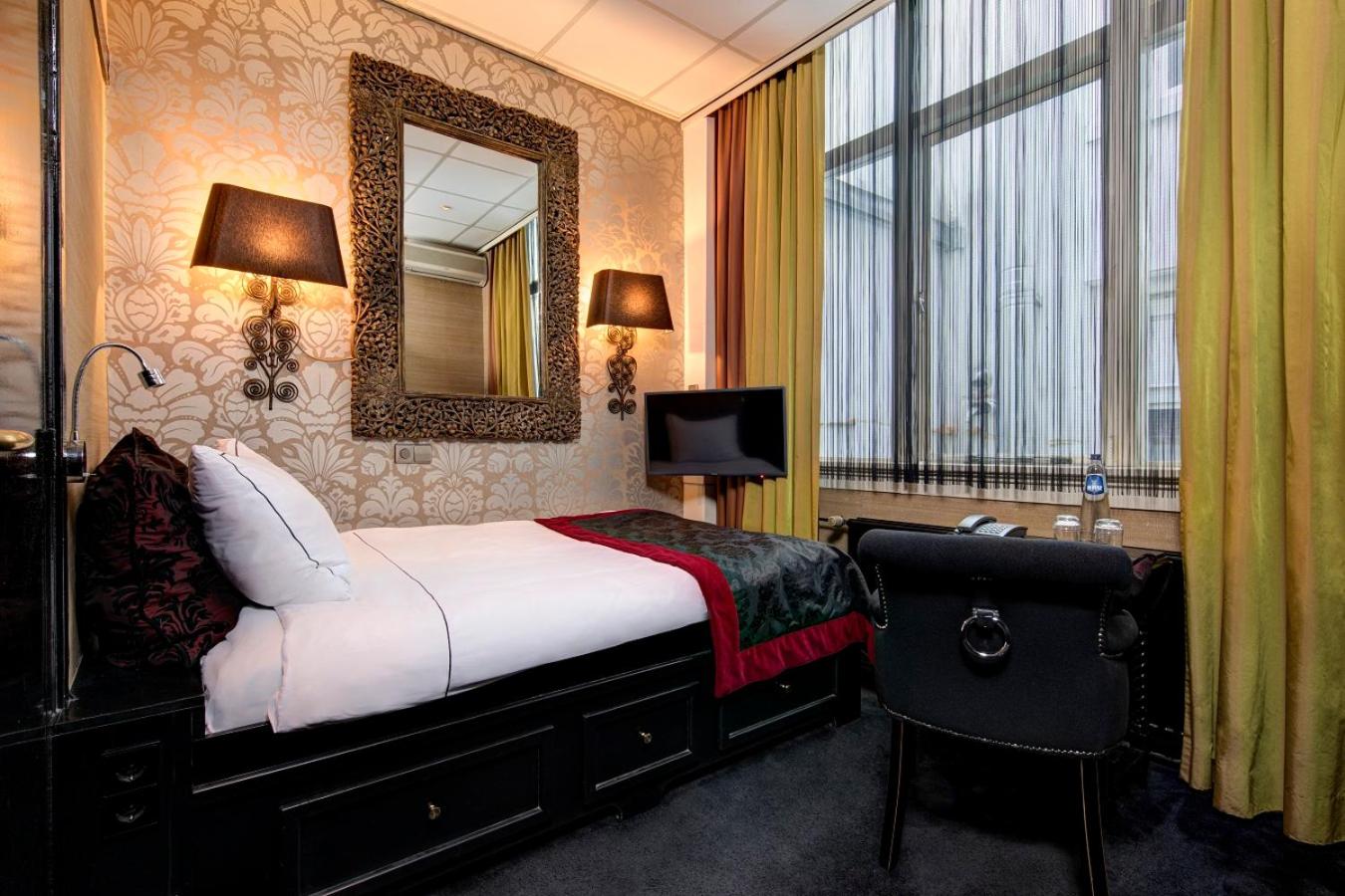 Single Room with Shower