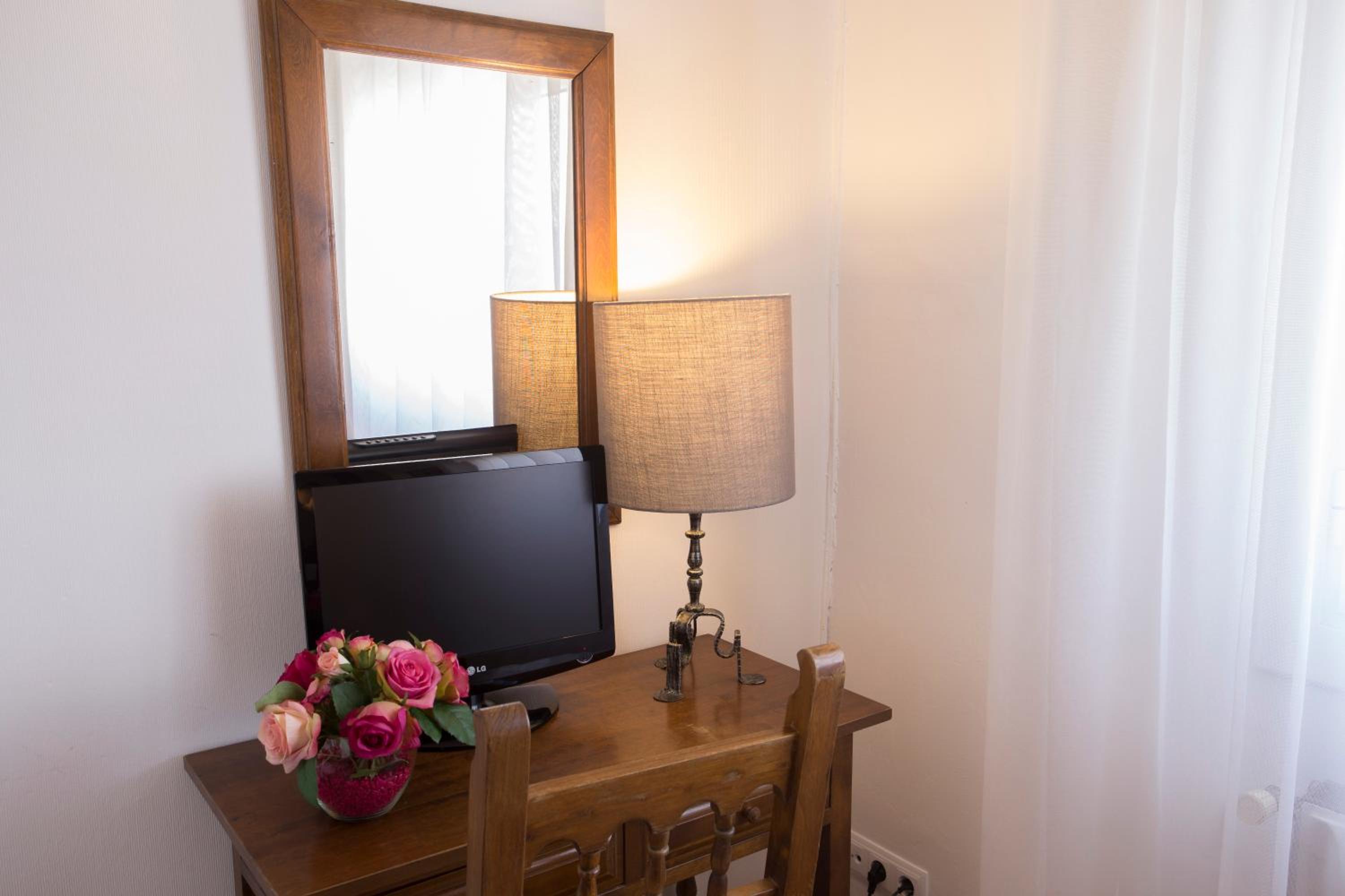 Double or Twin Room photo 2