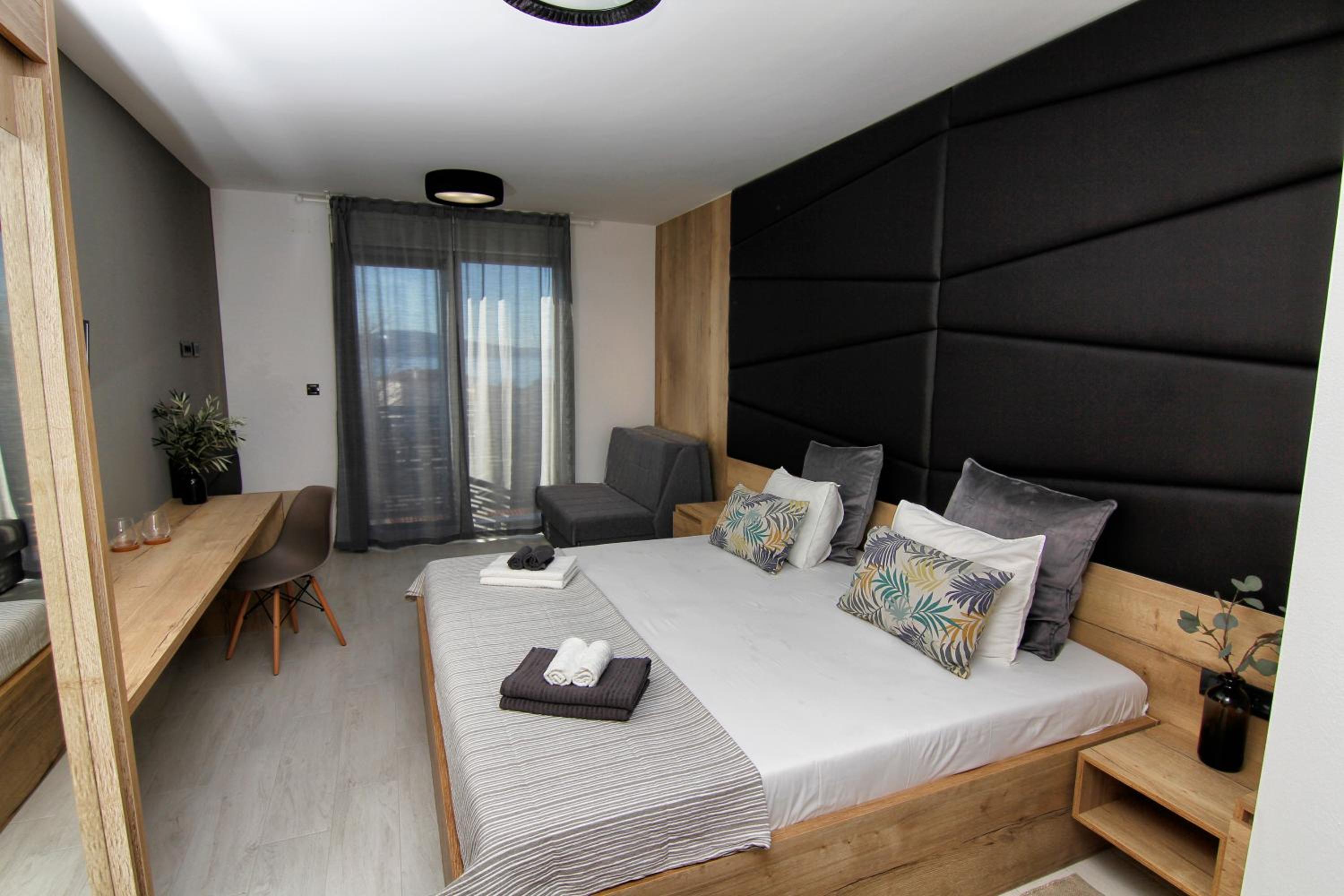 Triple Room with Sea View - Photo 2
