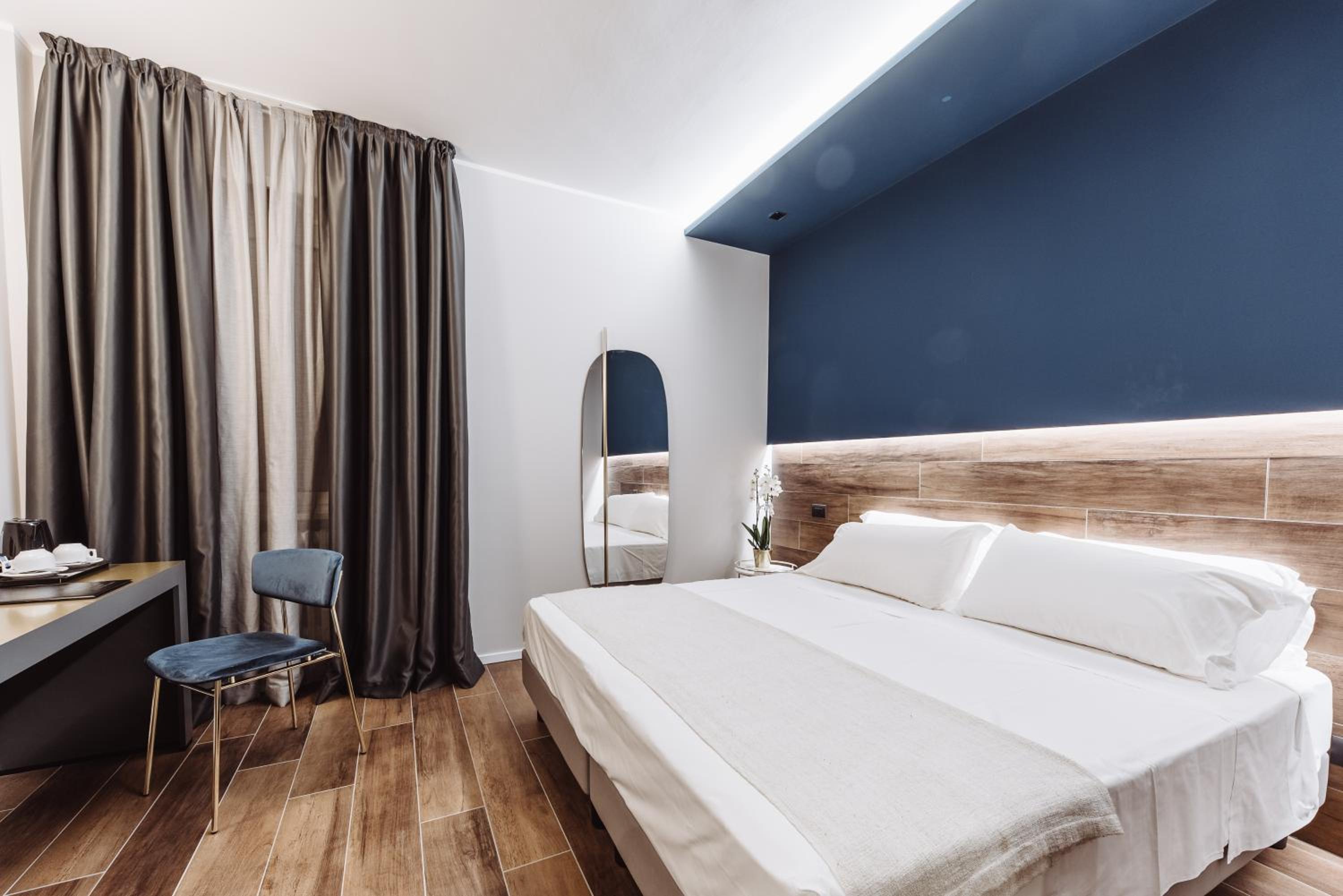 King Room with Spa Bath