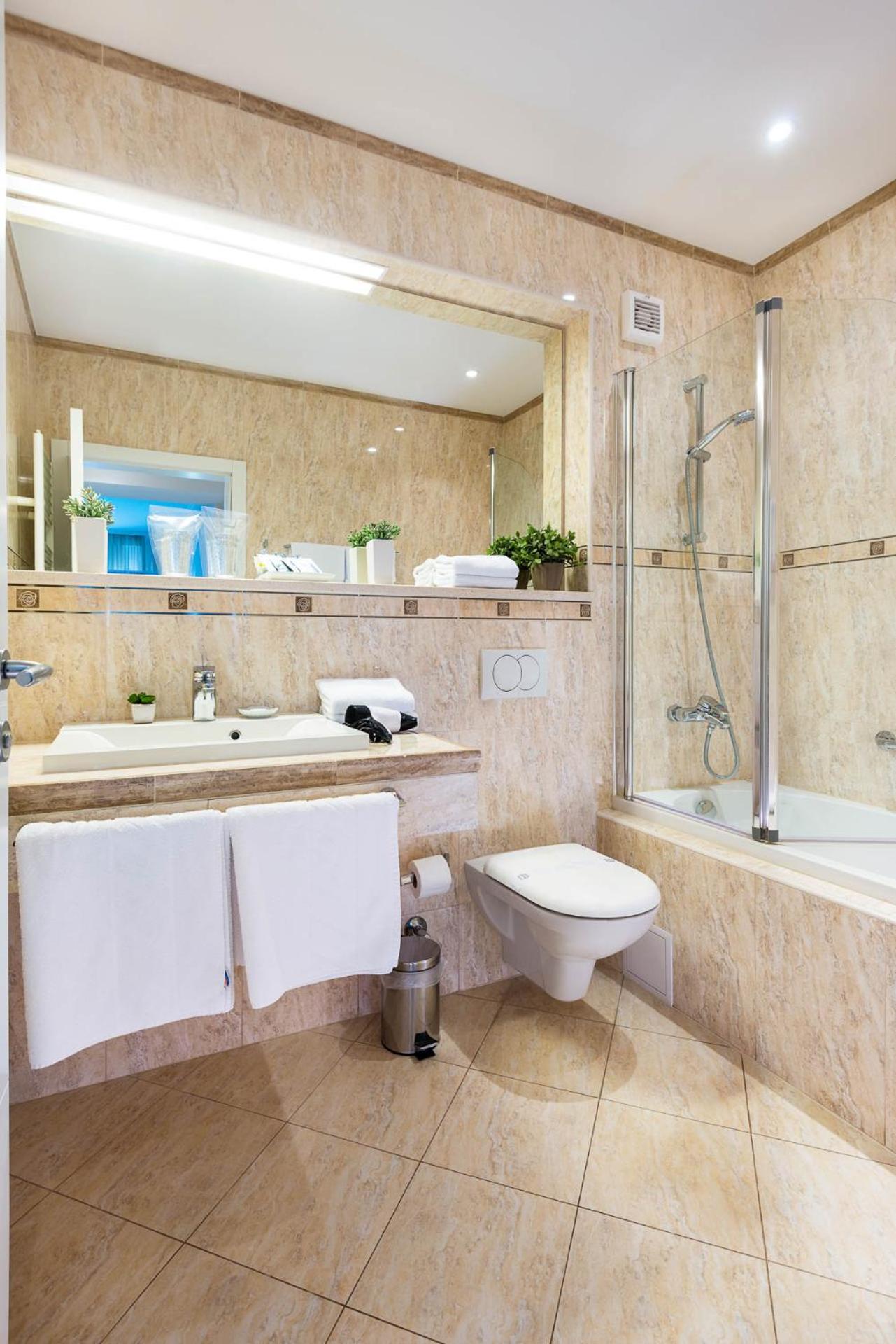 Economy Double Room - Ground Floor - Photo 4