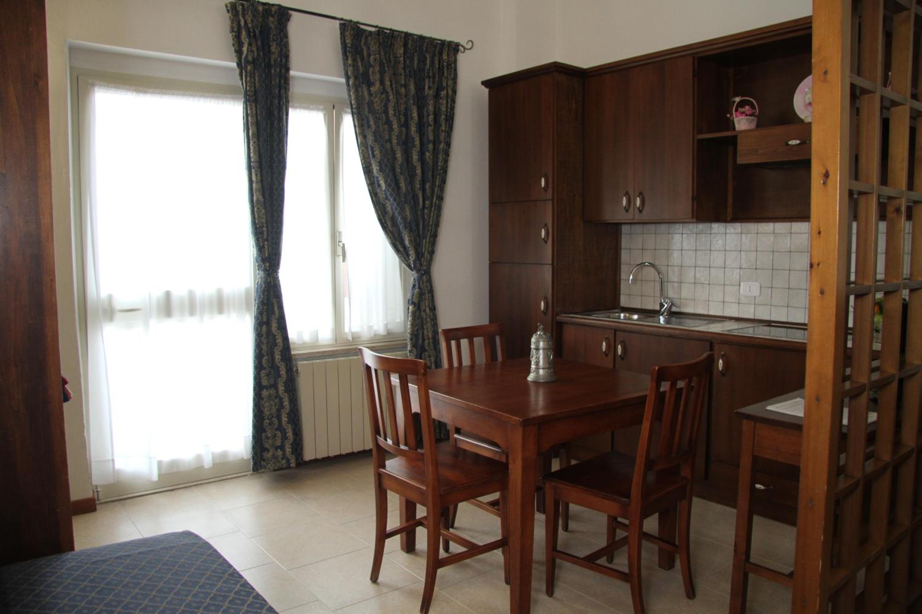 Studio Apartment photo 2