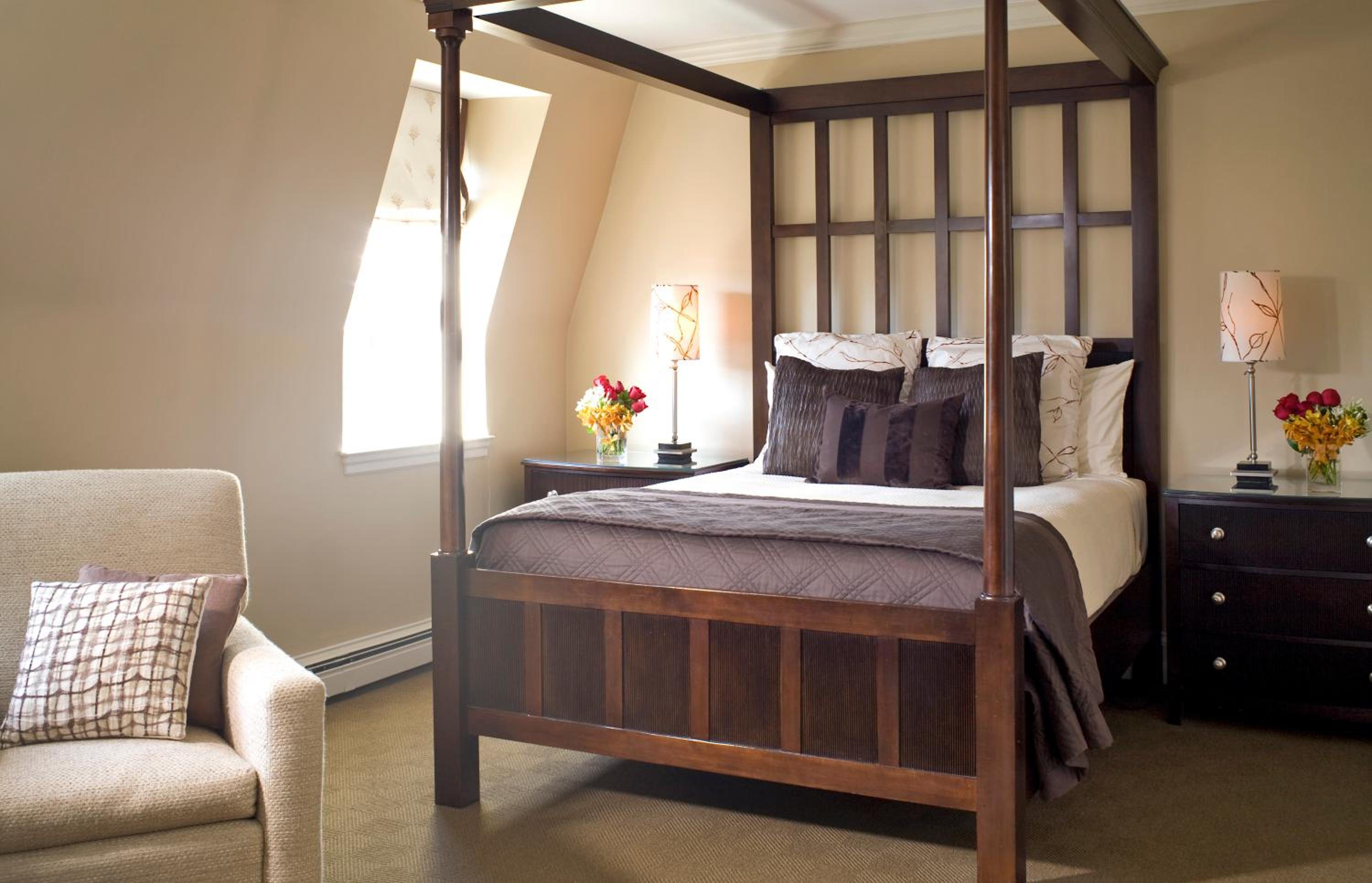 Deluxe Queen Room - Photo 4