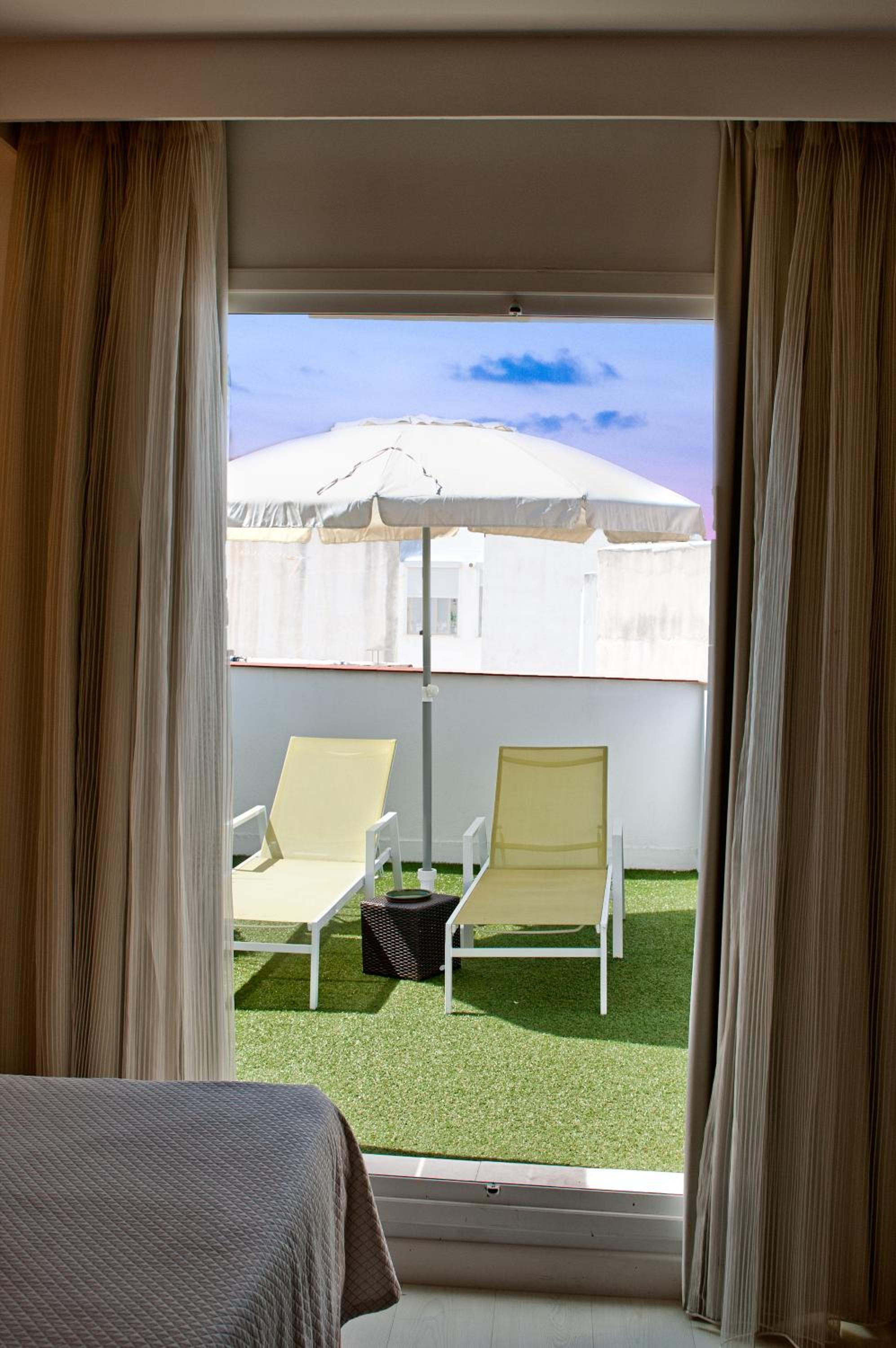 Double or Twin Room with Terrace photo 3