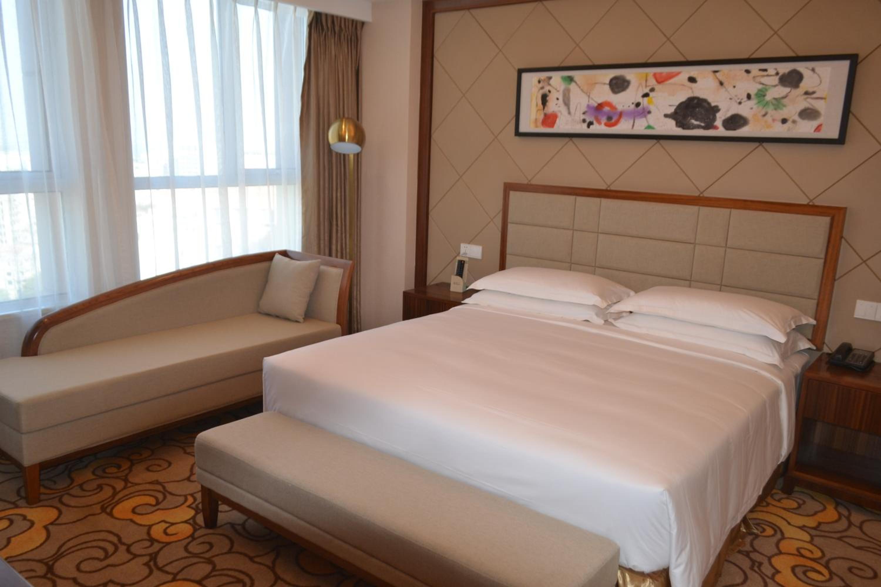 Deluxe Double Room with Bath photo 1