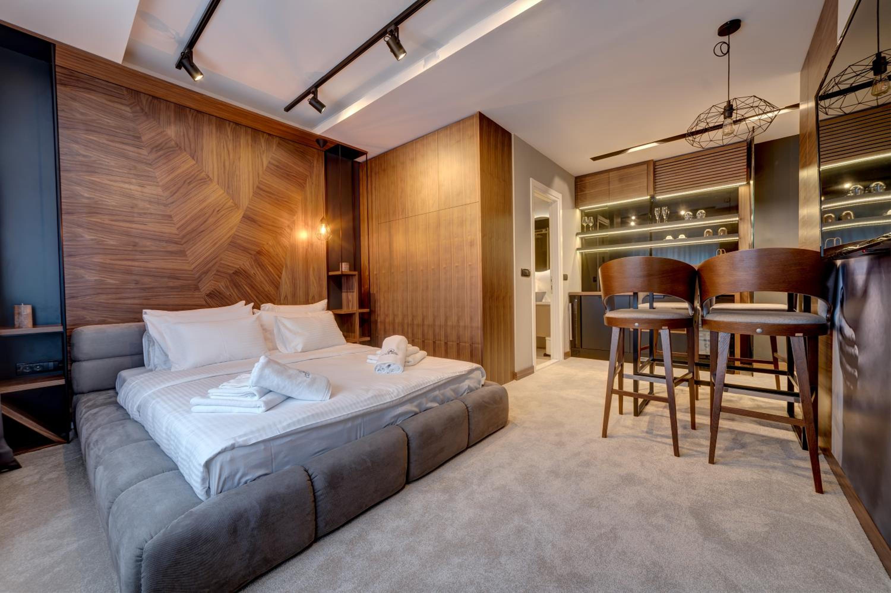 Superior King Room photo 1