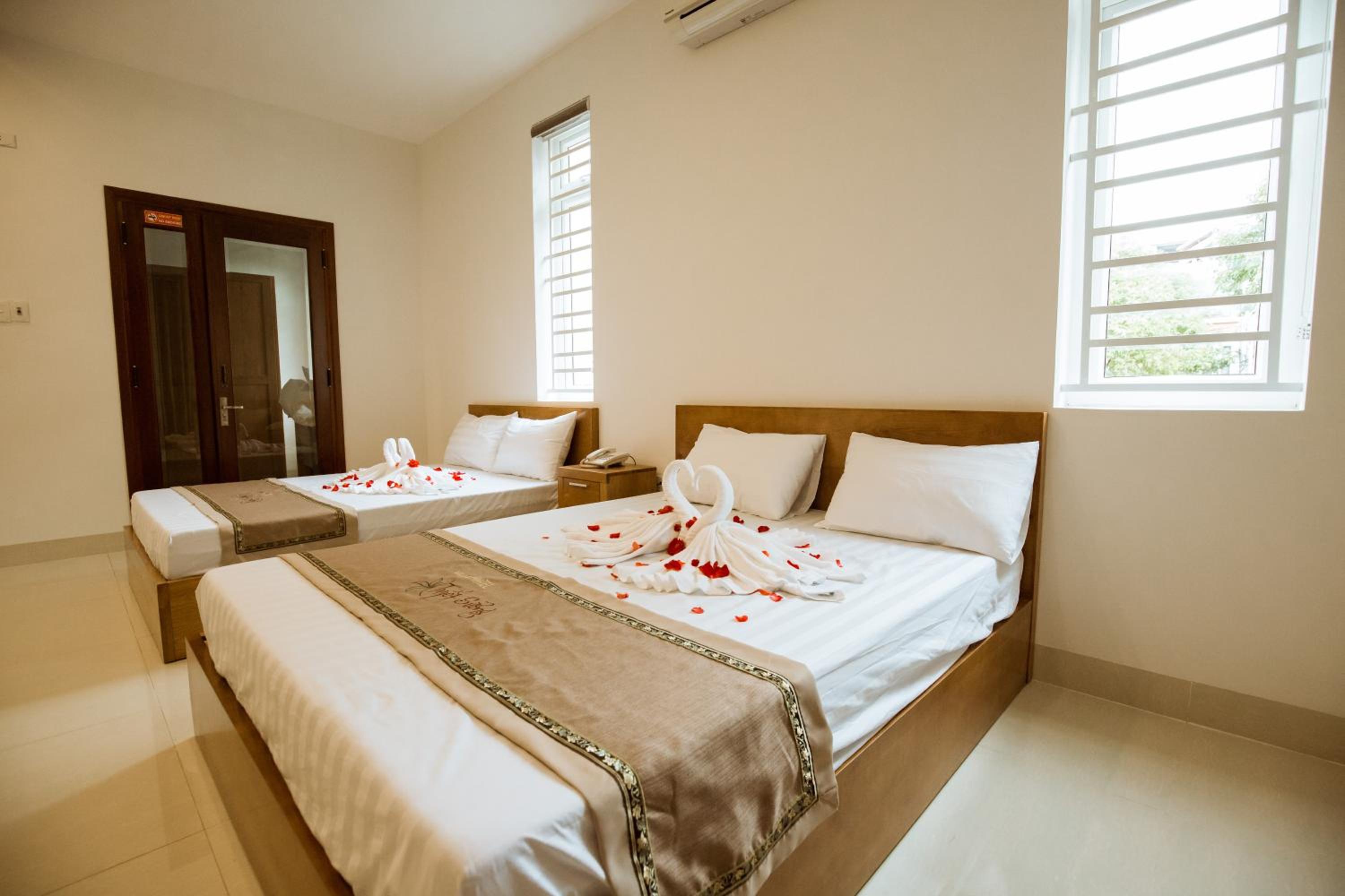 Deluxe Double or Twin Room with Spa Bath