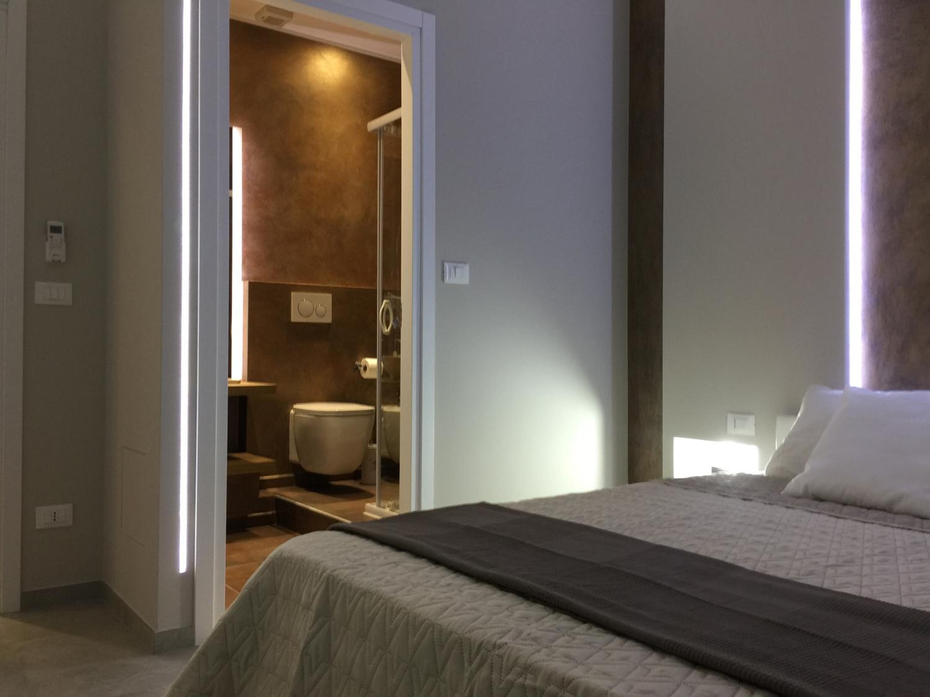 Deluxe Double Room - Photo 1