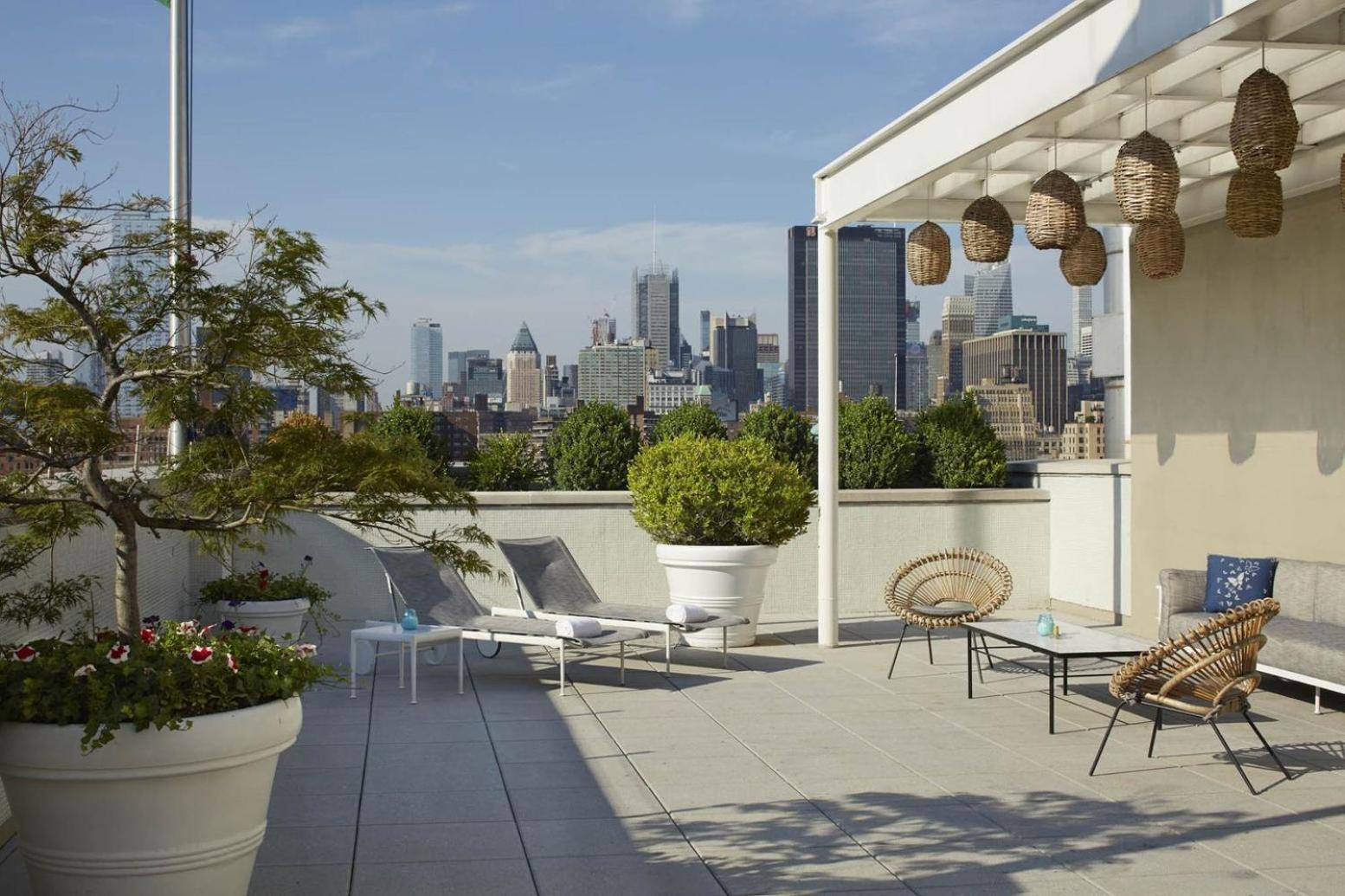 Rooftop Penthouse photo 2
