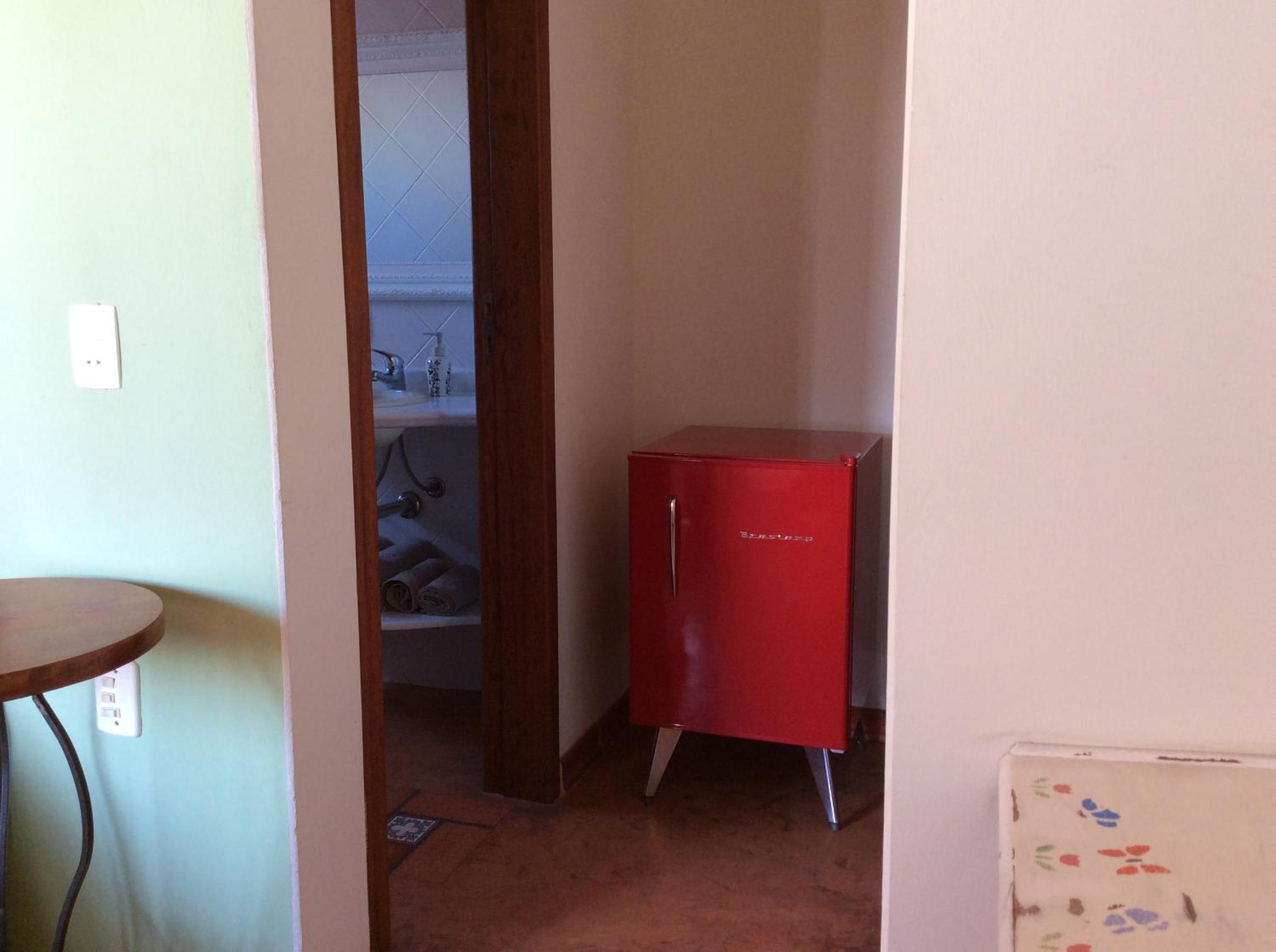 Suite with Balcony - Photo 4
