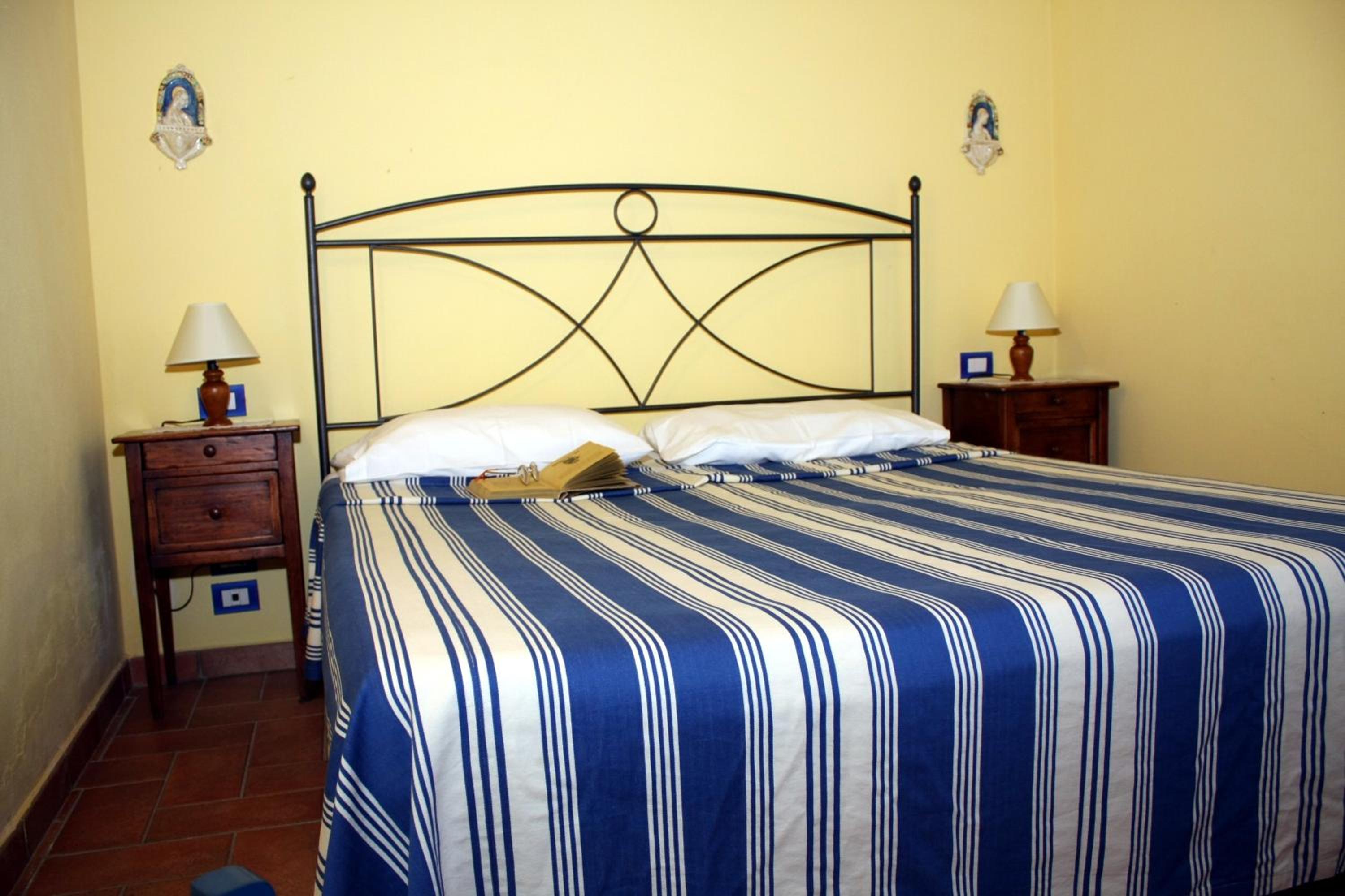 Two-Bedroom Apartment (4 Adults) photo 1