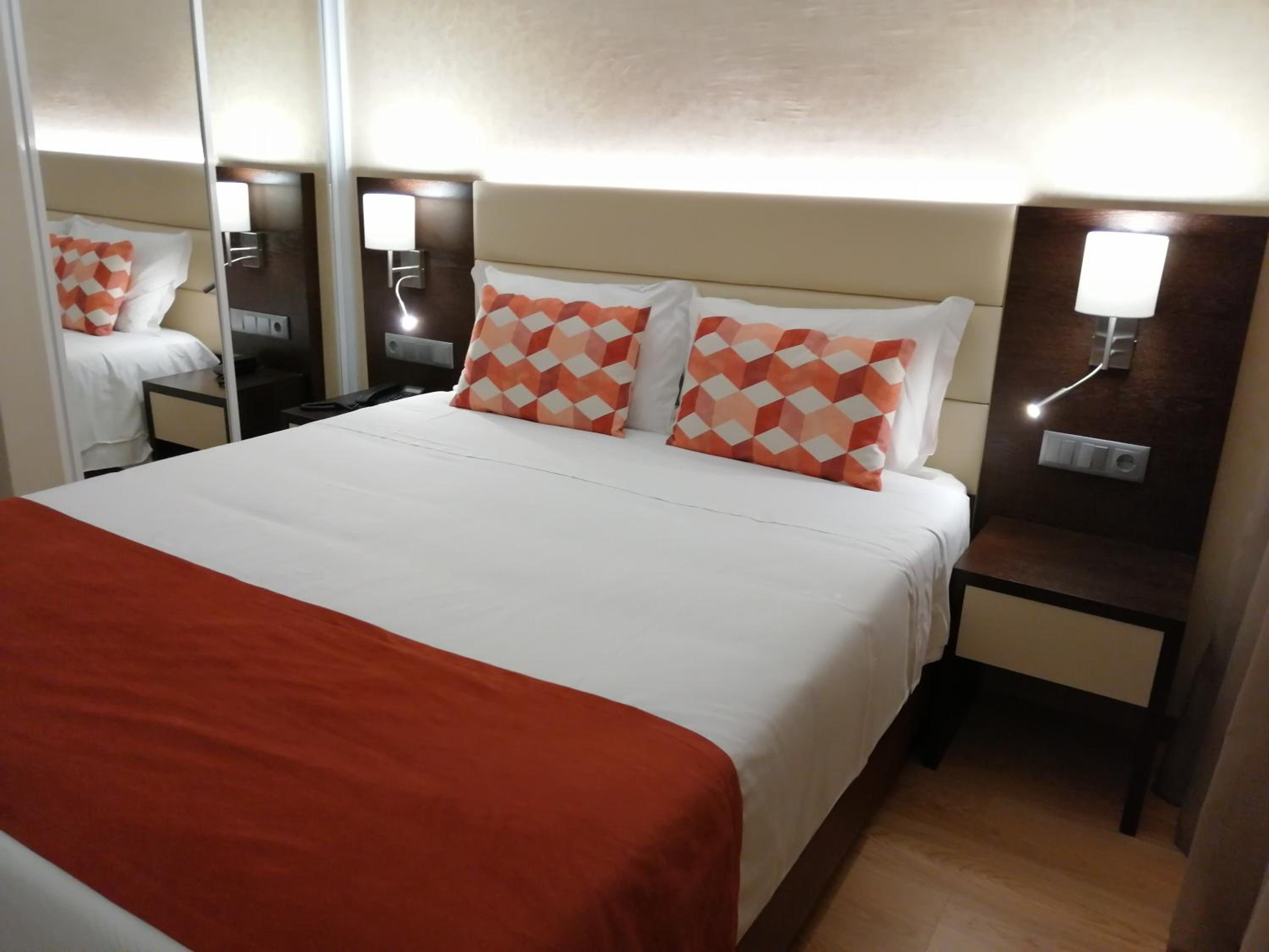 Double Room - Photo 3