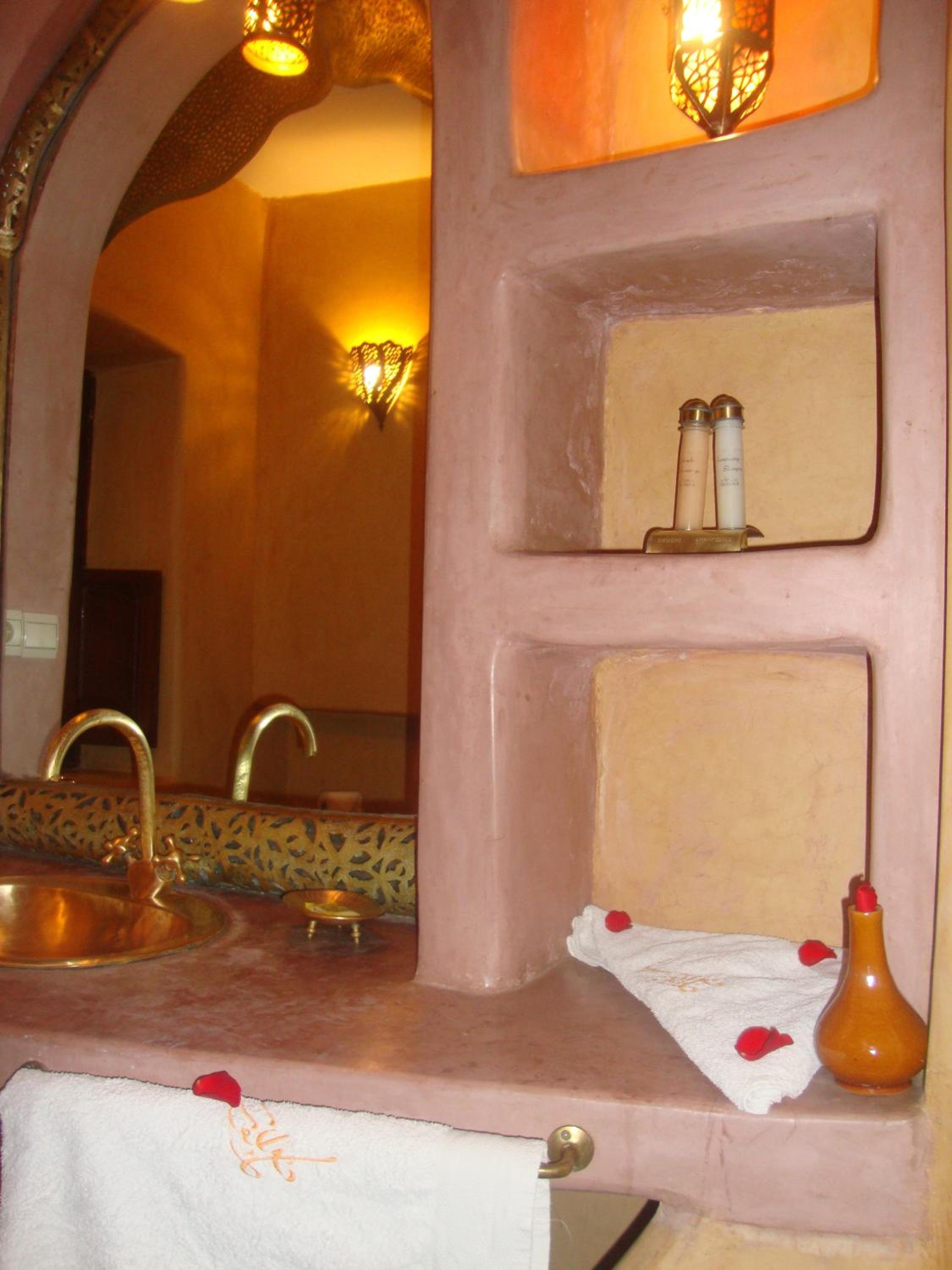 Eau de rose Double Room  photo 3