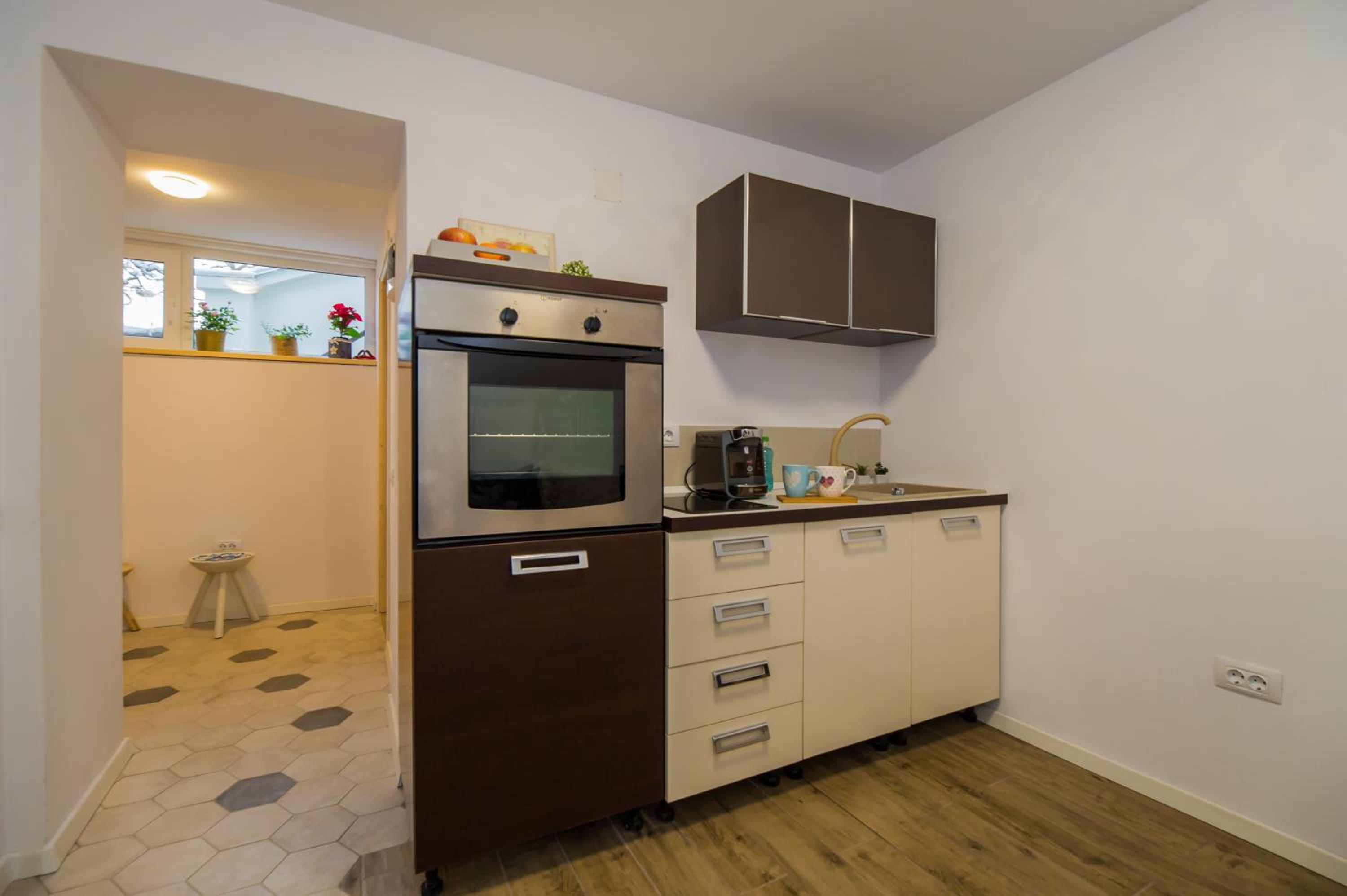 Studio Apartment - Photo 5